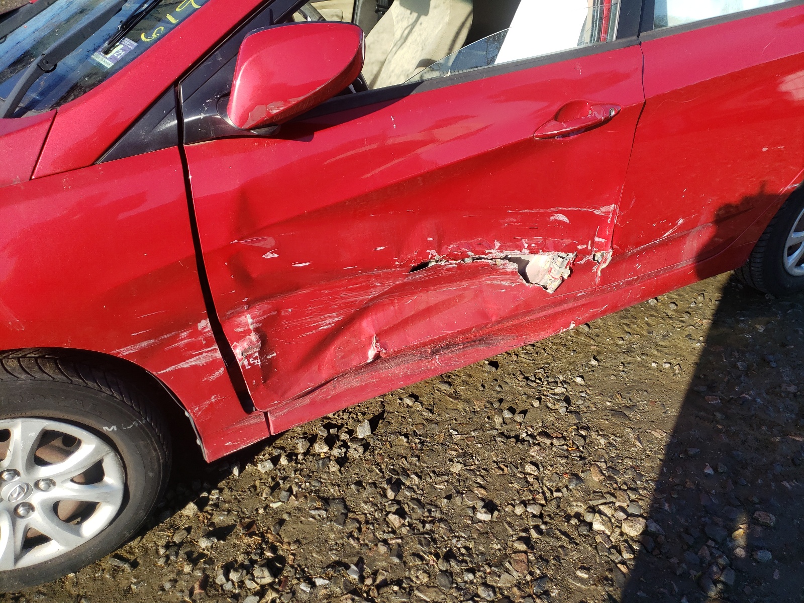 Photo 9 from auction – 2014 HYUNDAI ACCENT GLS with VIN KMHCT4AE6EU733459