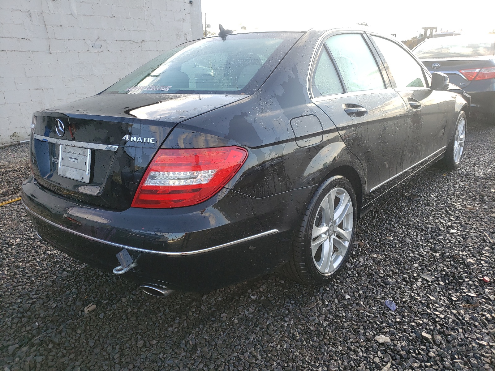 Photo 4 from auction – 2012 MERCEDES-BENZ C 300 4MAT with VIN WDDGF8BB3CA601496