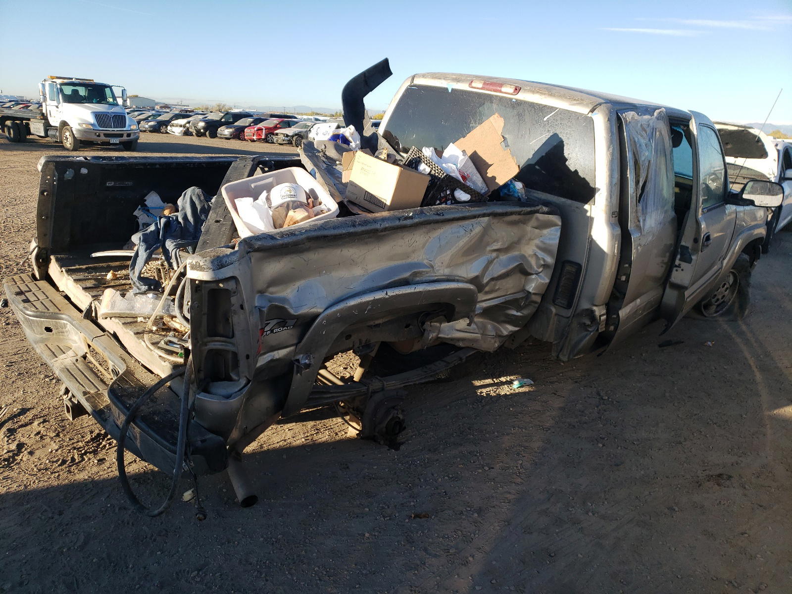 Photo 4 from auction – 2002 CHEVROLET SILVERADO with VIN 2GCEK19T121212335