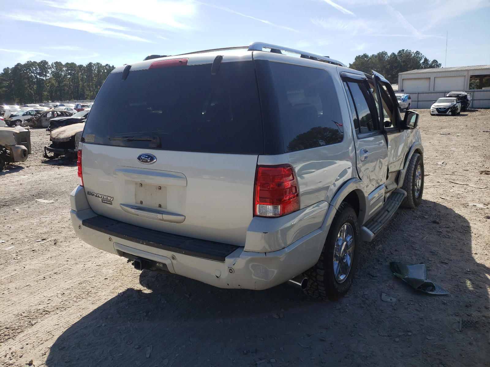 Photo 4 from auction – 2006 FORD EXPEDITION with VIN 1FMPU19566LA80432