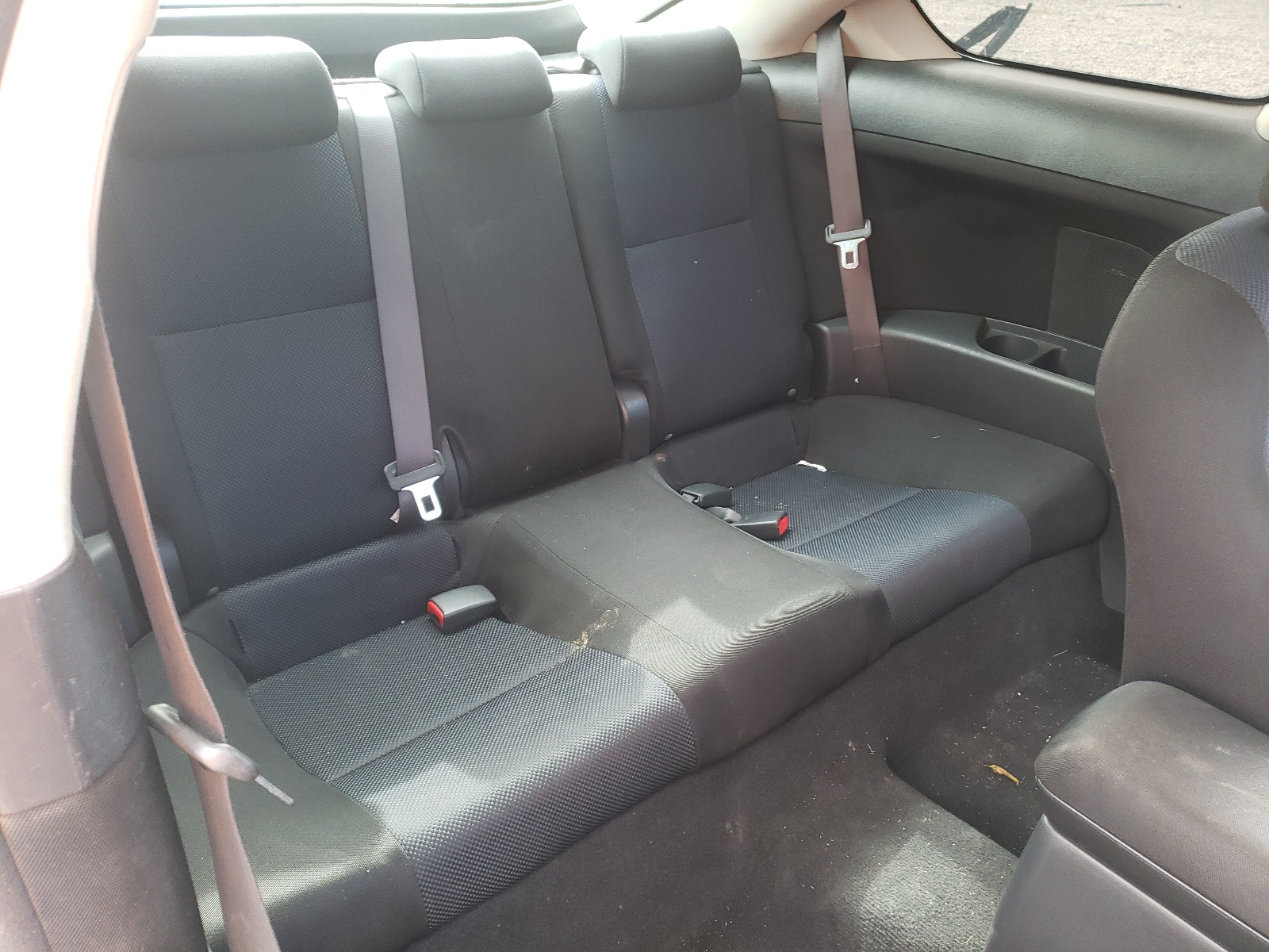 Photo 6 from auction – 2005 TOYOTA SCION TC with VIN JTKDE167850021952