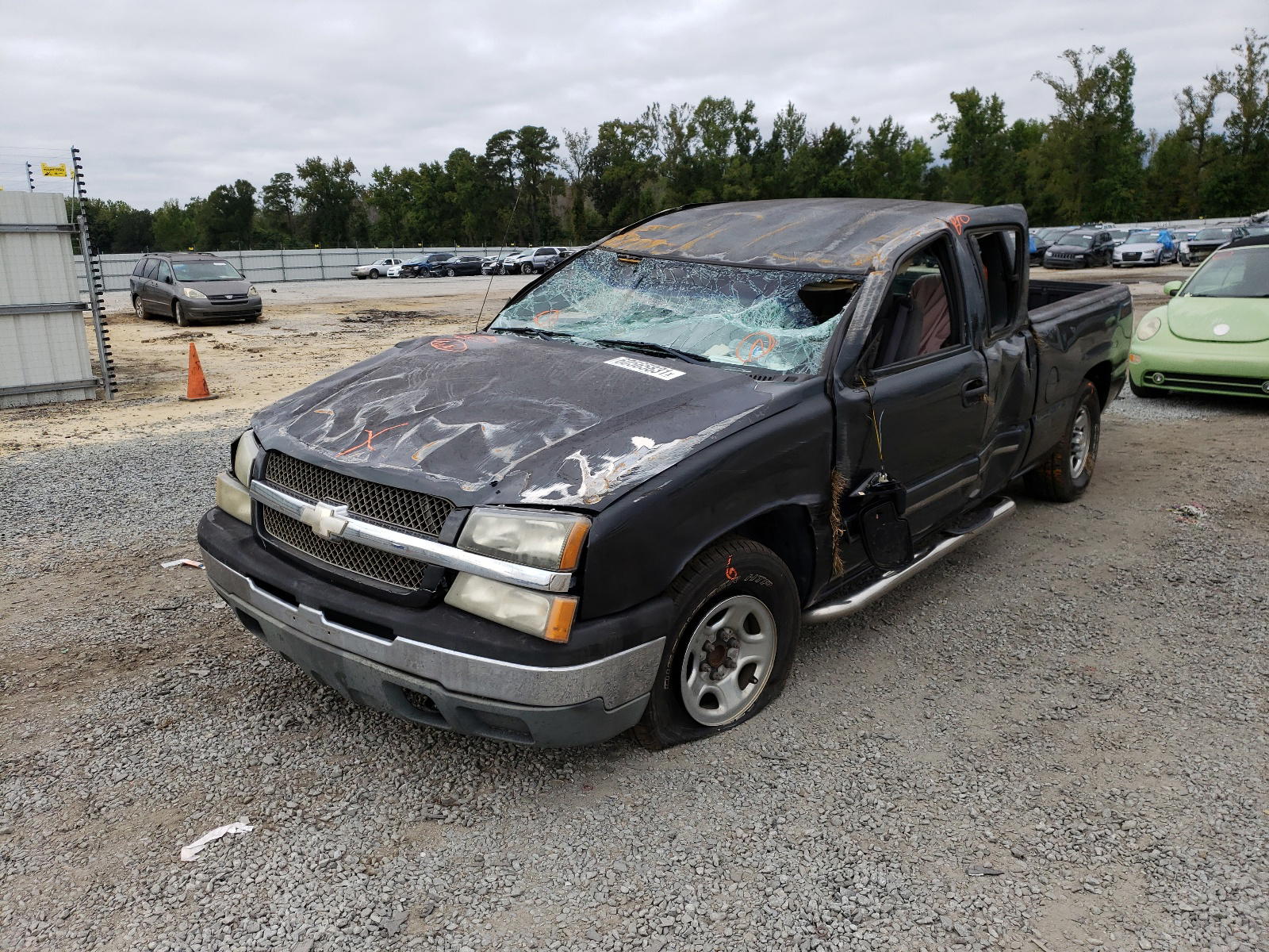 Photo 2 from auction – 2003 CHEVROLET SILVERADO with VIN 2GCEC19VX31280097