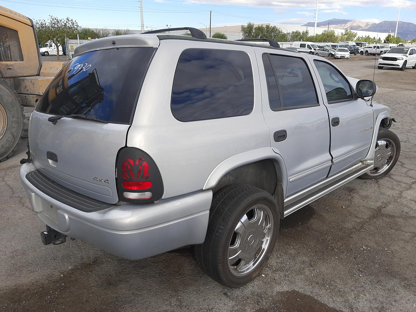 Photo 4 from auction – 1999 DODGE DURANGO with VIN 1B4HS28Y7XF625180