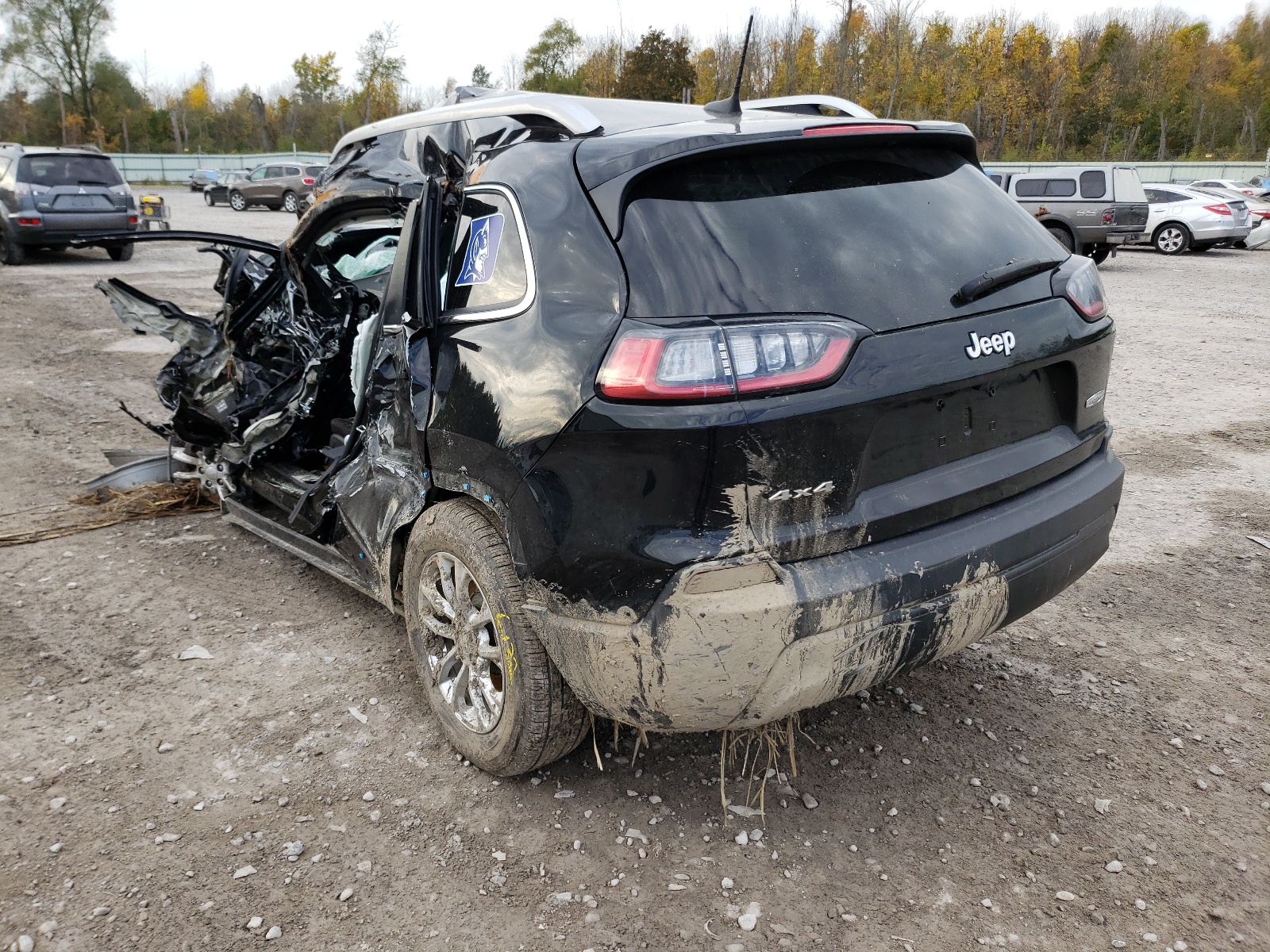 Photo 3 from auction – 2019 JEEP CHEROKEE L with VIN 1C4PJMCB0KD104791