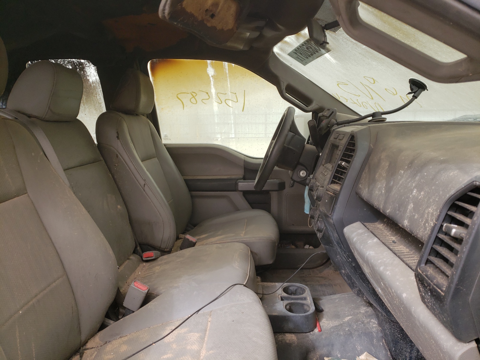 Photo 5 from auction – 2016 FORD F150 SUPER with VIN 1FTEX1E87GKE32993