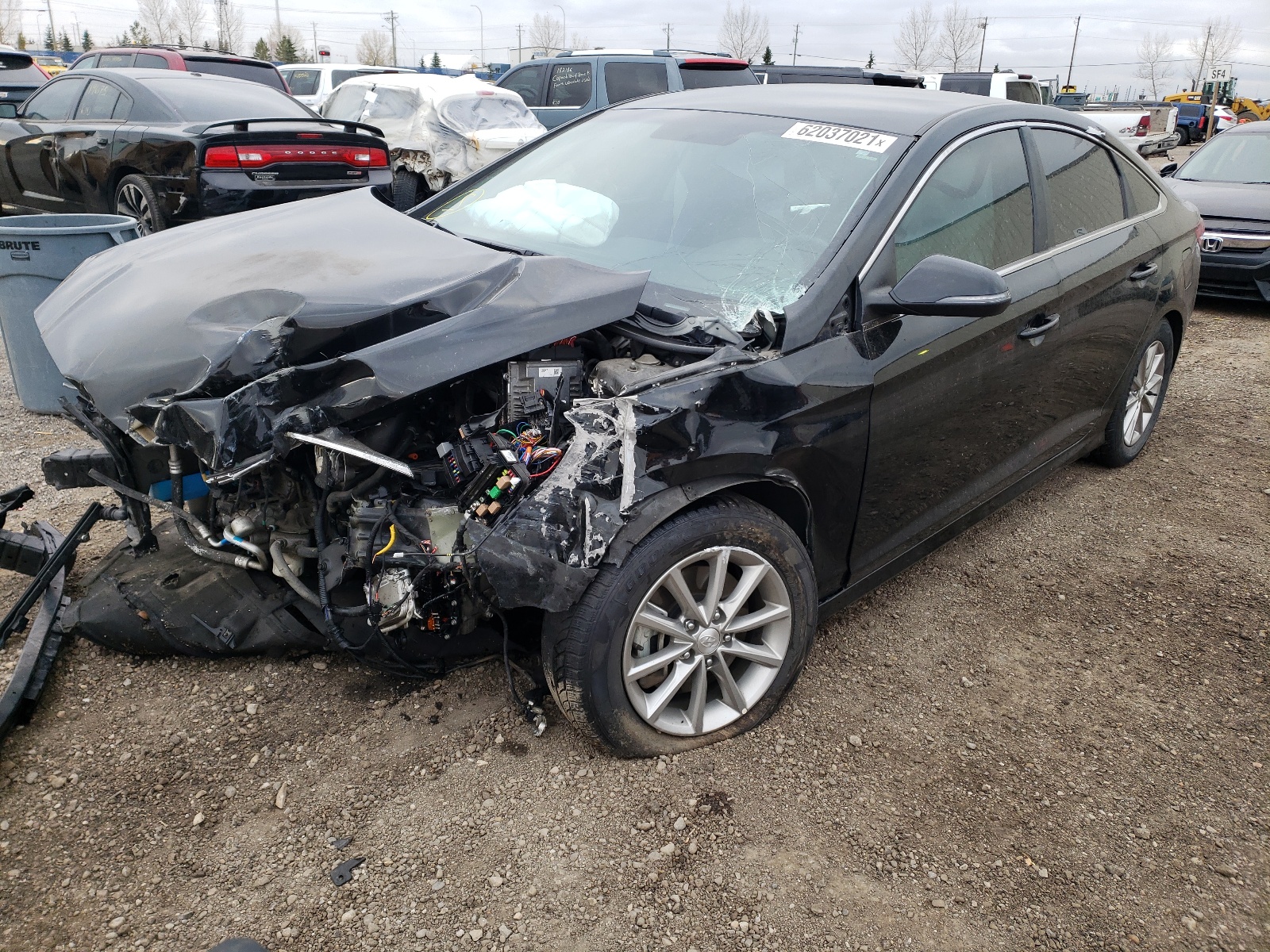 Photo 2 from auction – 2019 HYUNDAI SONATA SE with VIN 5NPE24AF4KH754843