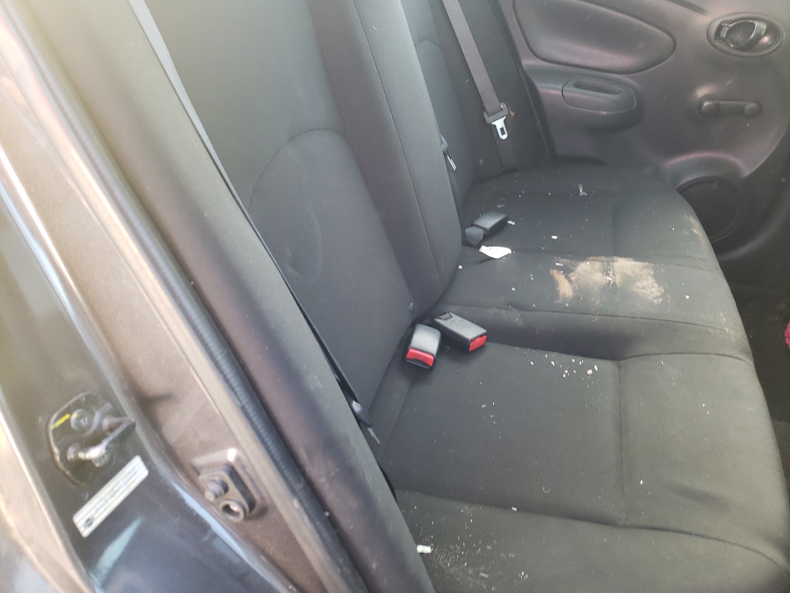 Zdjęcie 6 z aukcji – 2015 NISSAN VERSA S z VIN 3N1CN7AP4FL833737