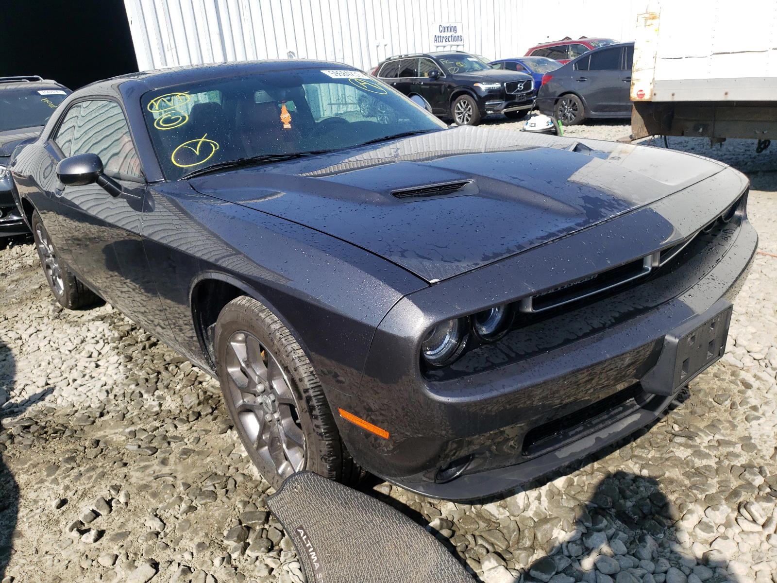 DODGE CHALLENGER 2018 with VIN 2C3CDZGG4JH205279 - Photo from auction