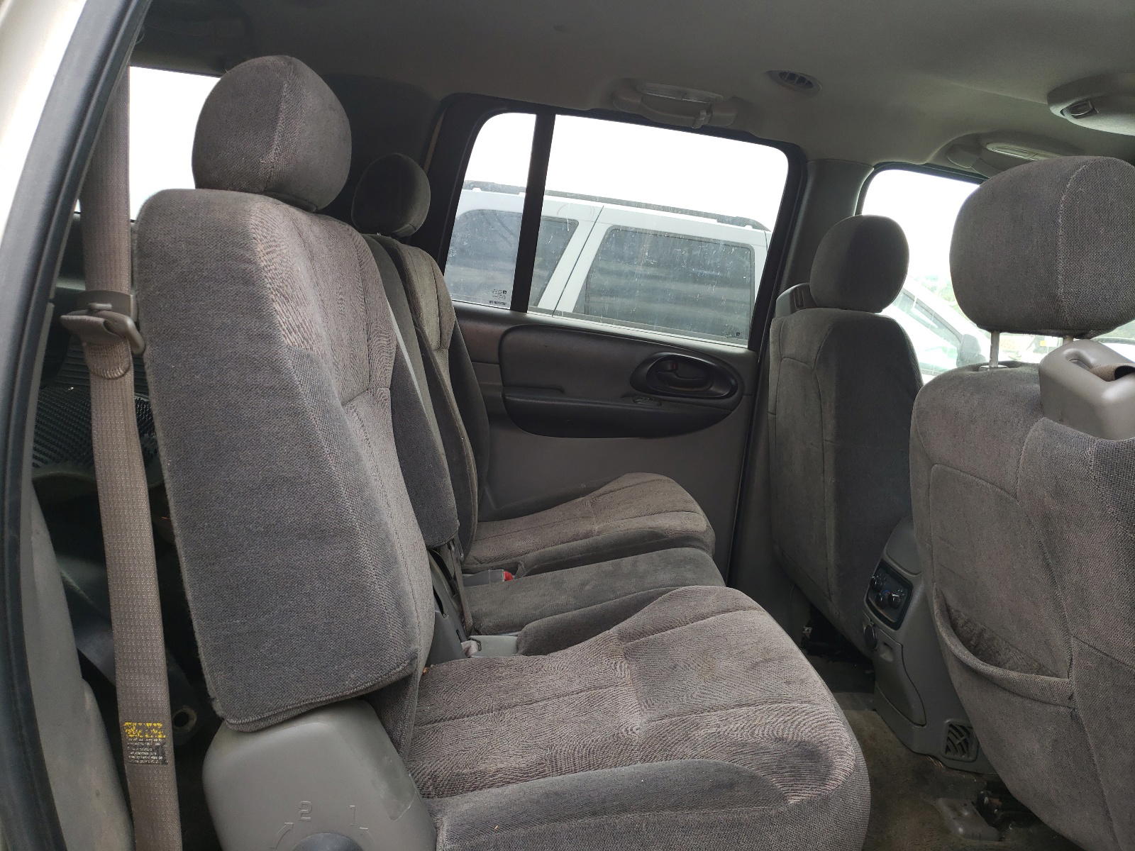 Photo 6 from auction – 2003 CHEVROLET TRAILBLAZE with VIN 1GNET16P336170174