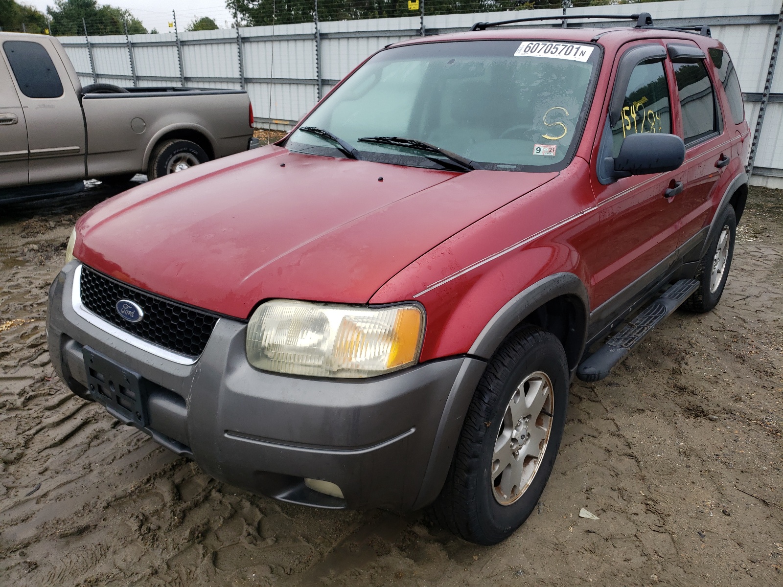 Photo 2 from auction – 2003 FORD ESCAPE XLT with VIN 1FMCU931X3KC35357