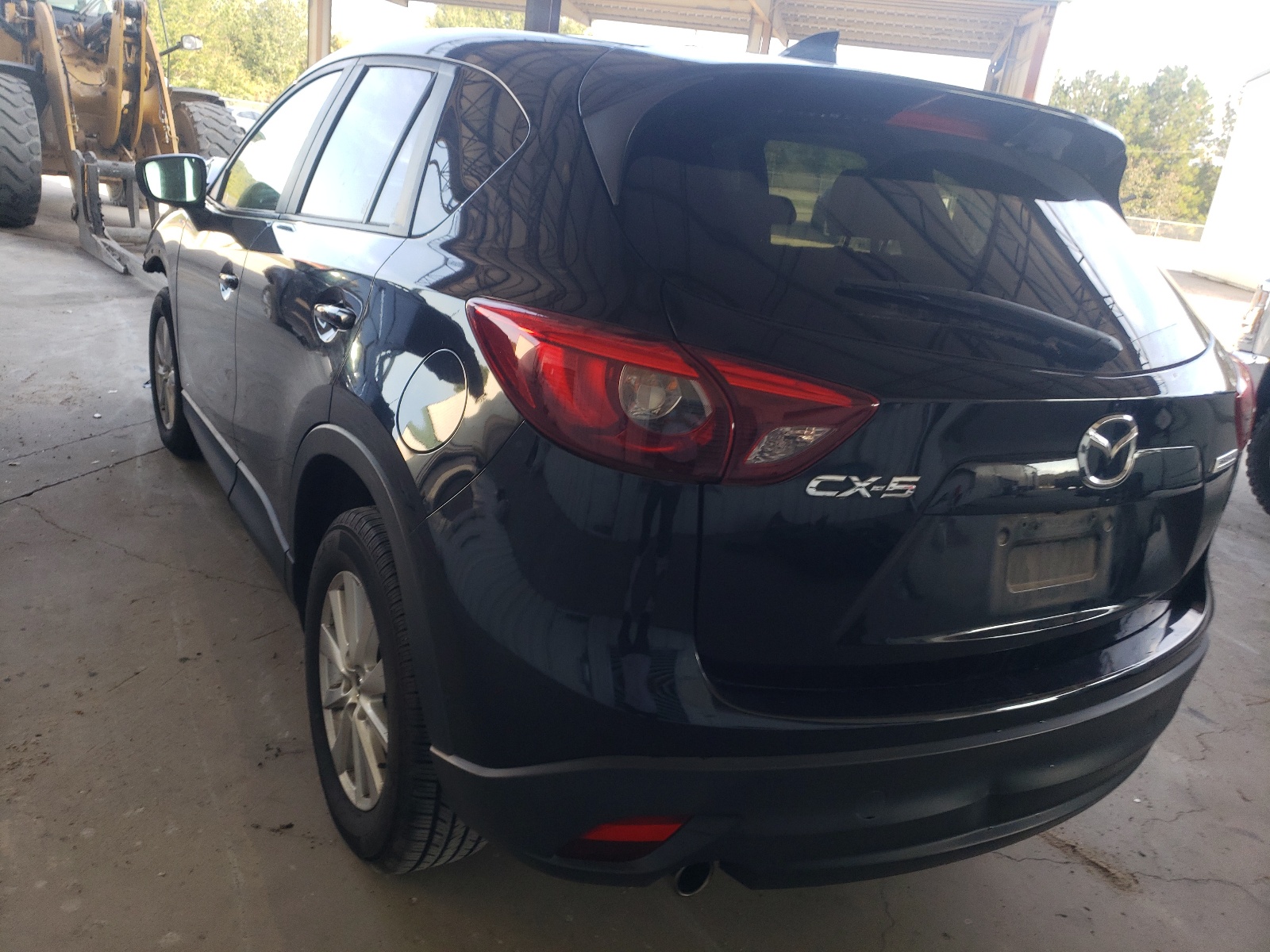 Photo 3 from auction – 2016 MAZDA CX-5 TOURI with VIN JM3KE2CY3G0778267