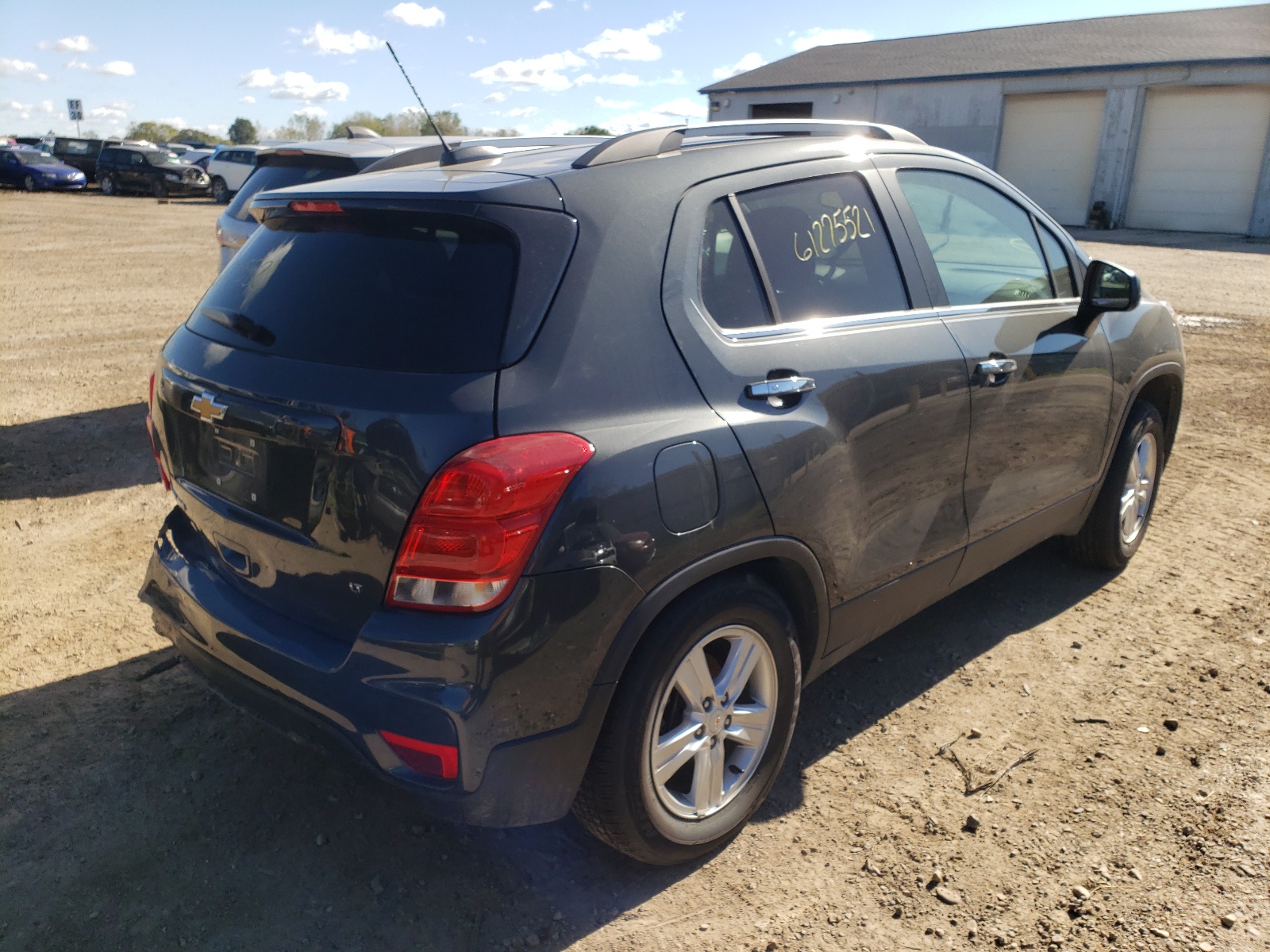 Photo 4 from auction – 2017 CHEVROLET TRAX 1LT with VIN KL7CJPSB8HB206021