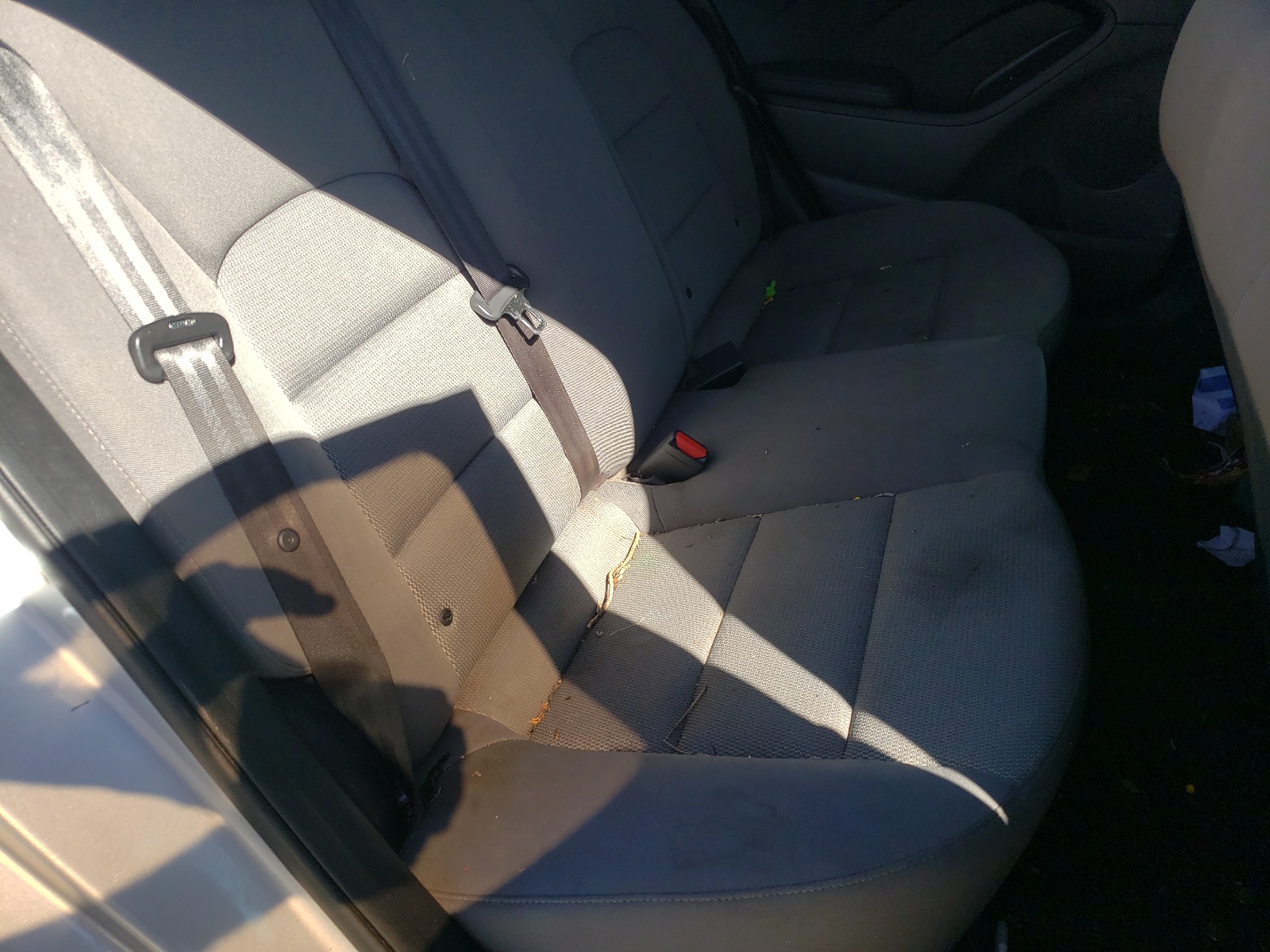 Photo 6 from auction – 2017 KIA FORTE LX with VIN 3KPFK4A73HE062454