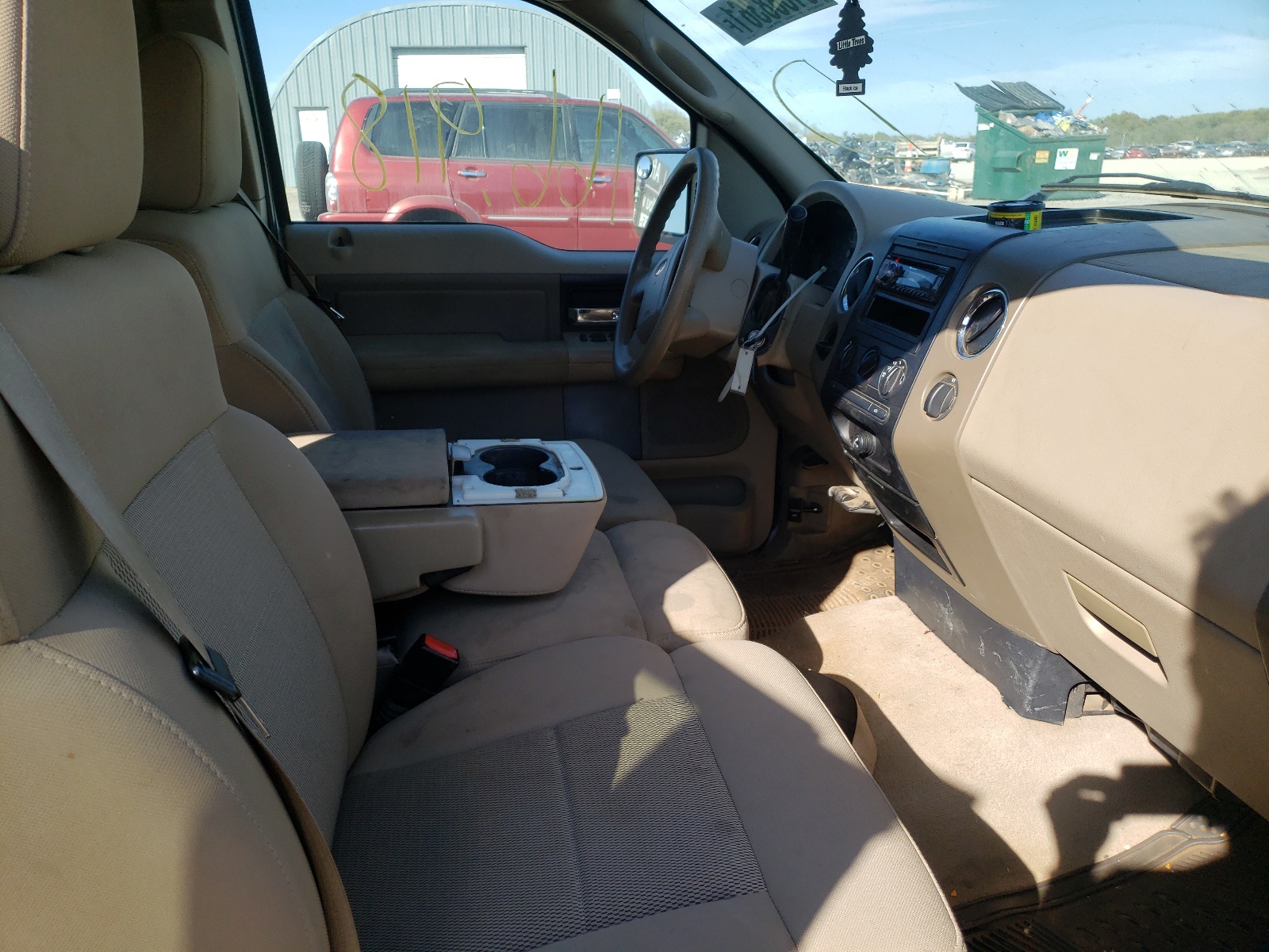 Photo 5 from auction – 2006 FORD F150 with VIN 1FTPX12V36NB68302