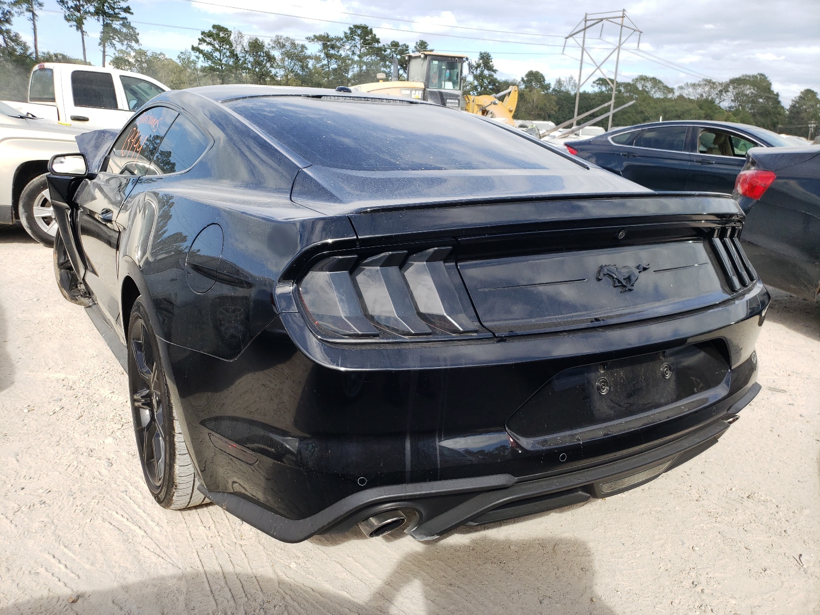 Photo 3 from auction – 2019 FORD MUSTANG with VIN 1FA6P8TH1K5200094