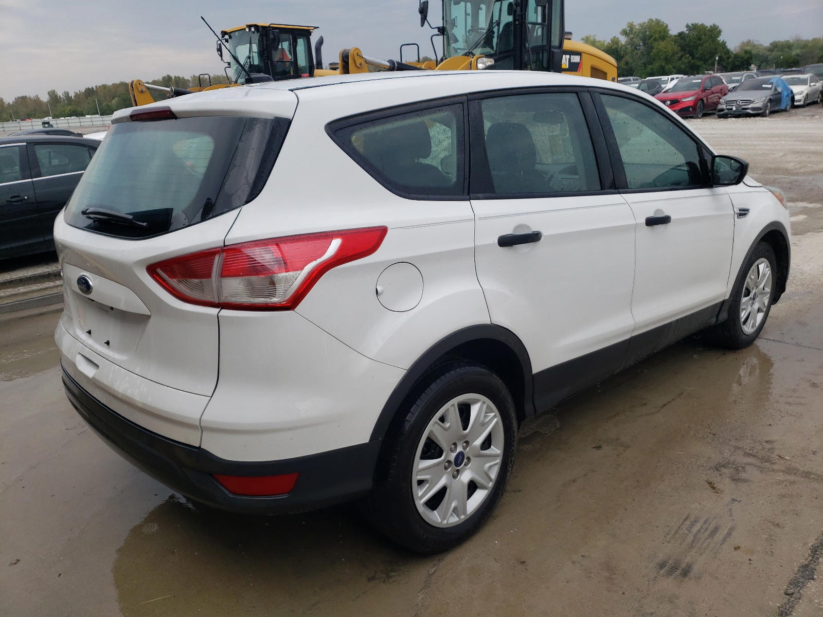 Photo 4 from auction – 2016 FORD ESCAPE S with VIN 1FMCU0F75GUA76222