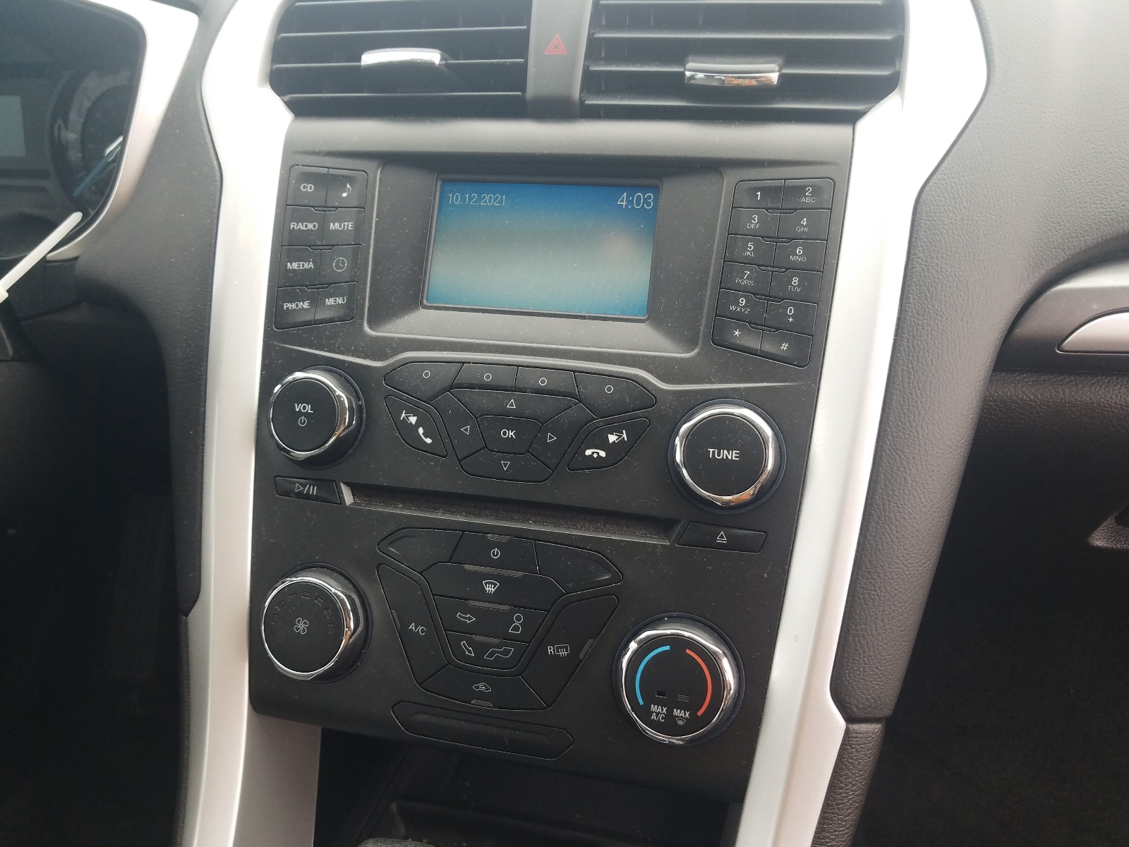 Photo 9 from auction – 2016 FORD FUSION S with VIN 1FA6P0G72G5109023