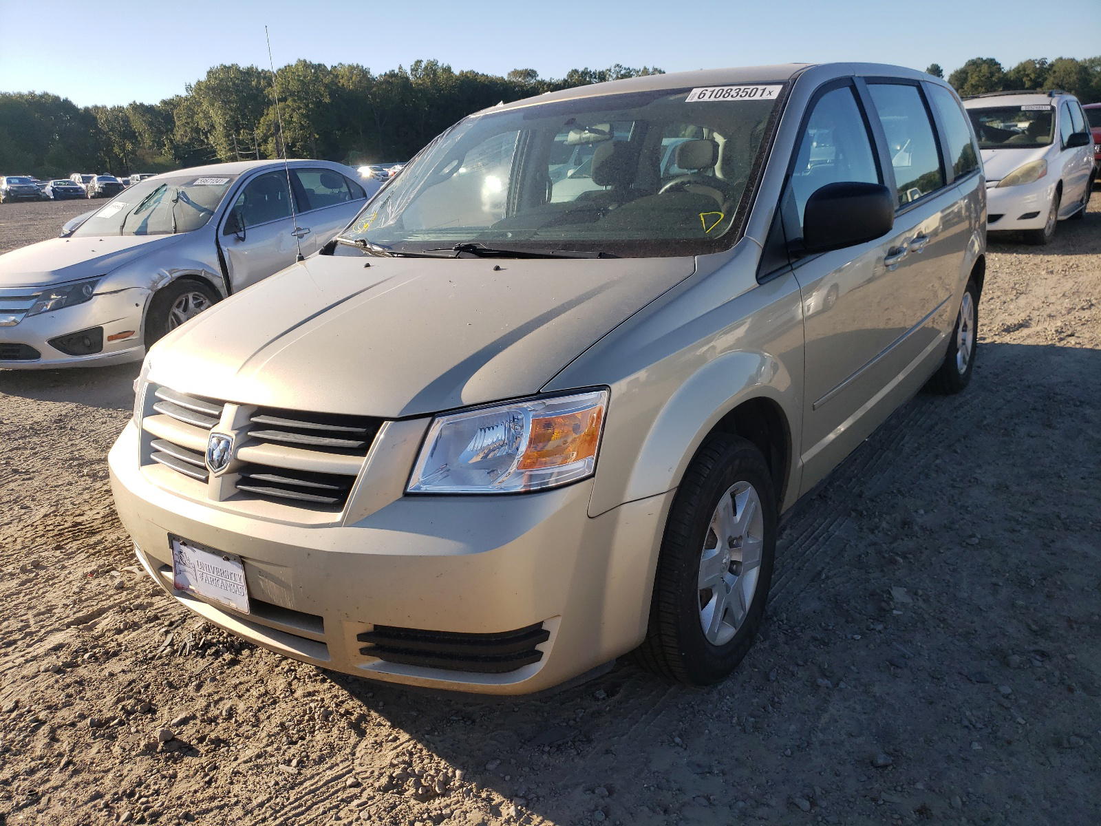 Photo 2 from auction – 2010 DODGE GRAND CARA with VIN 2D4RN4DE5AR356184