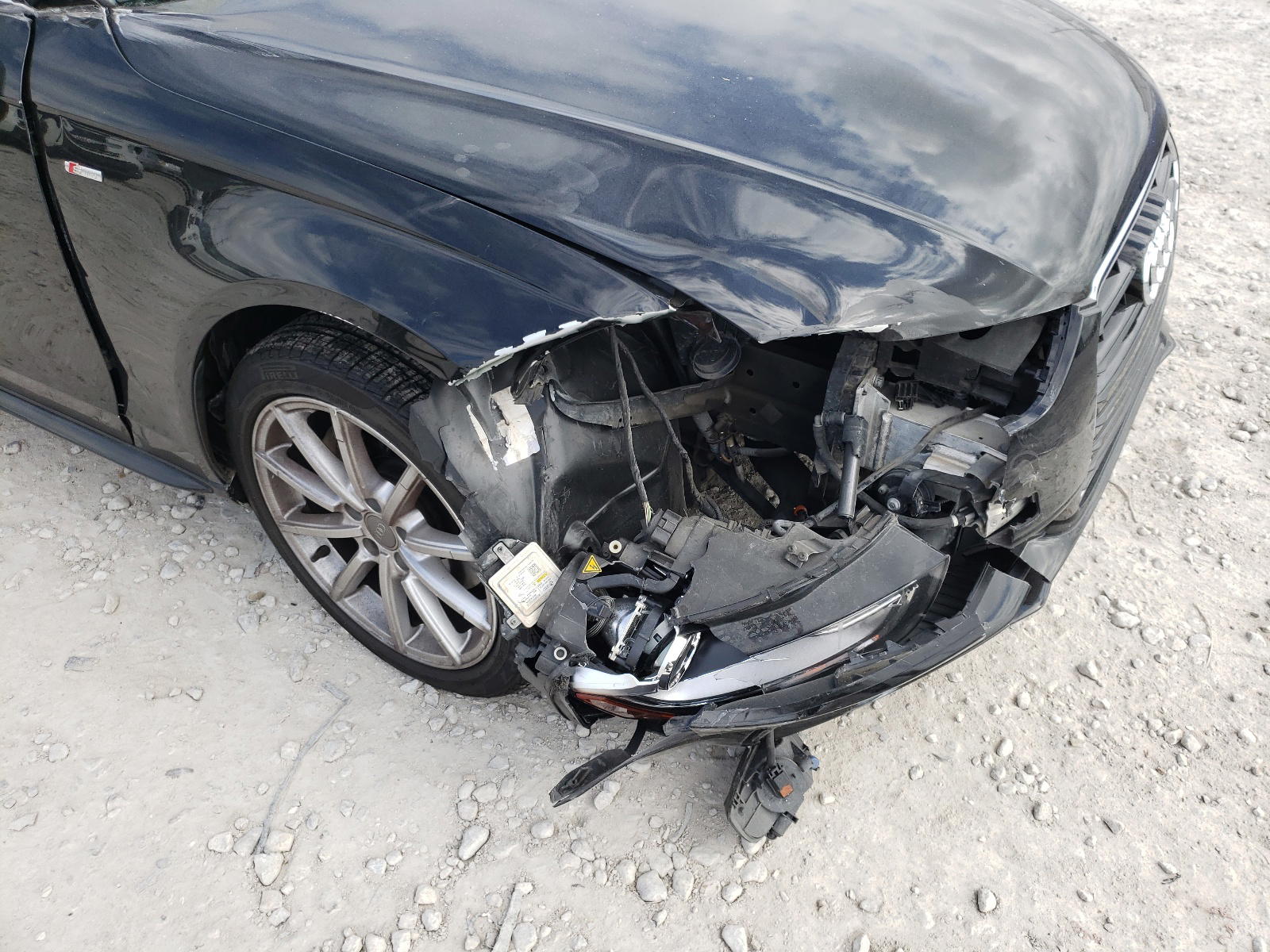 Photo 9 from auction – 2015 AUDI A4 PREMIUM with VIN WAUAFAFLXFN007637