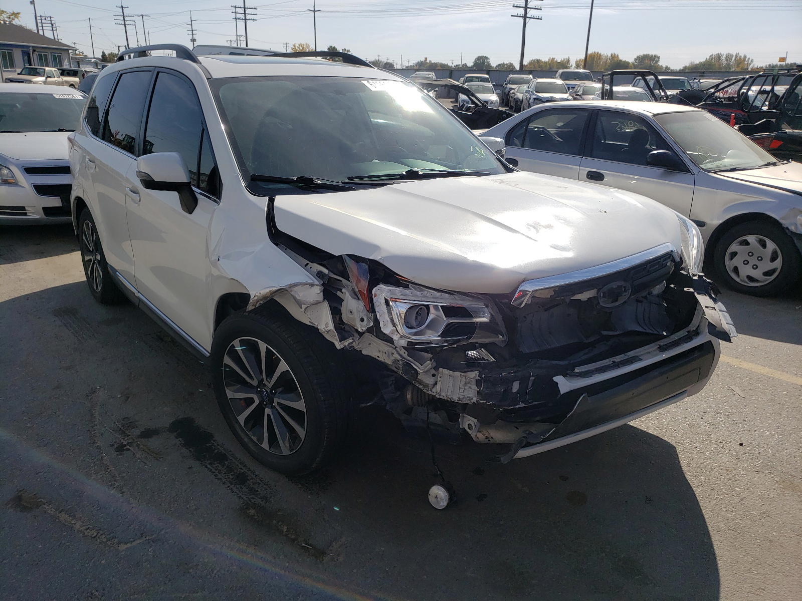 SUBARU FORESTER 2 2017 with VIN JF2SJGTC4HH408083 - Photo from auction