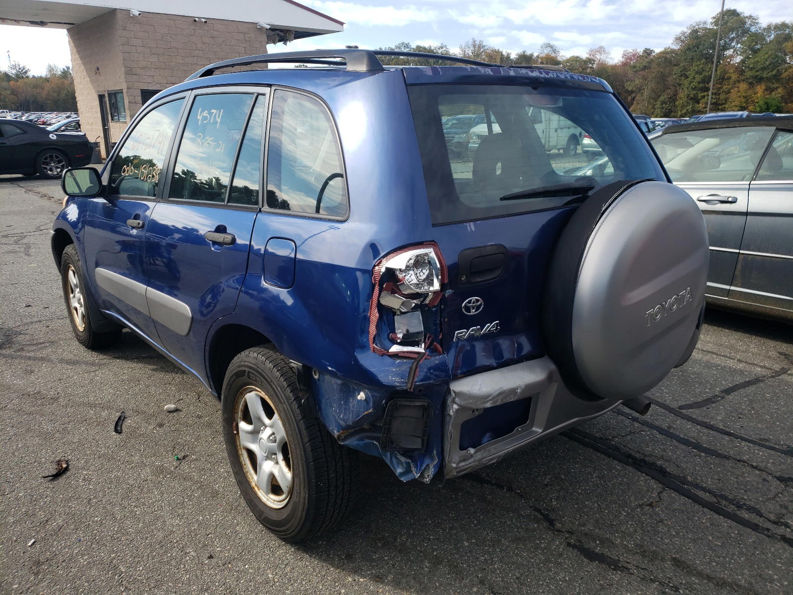 Photo 3 from auction – 2004 TOYOTA RAV4 with VIN JTEHD20V346003021