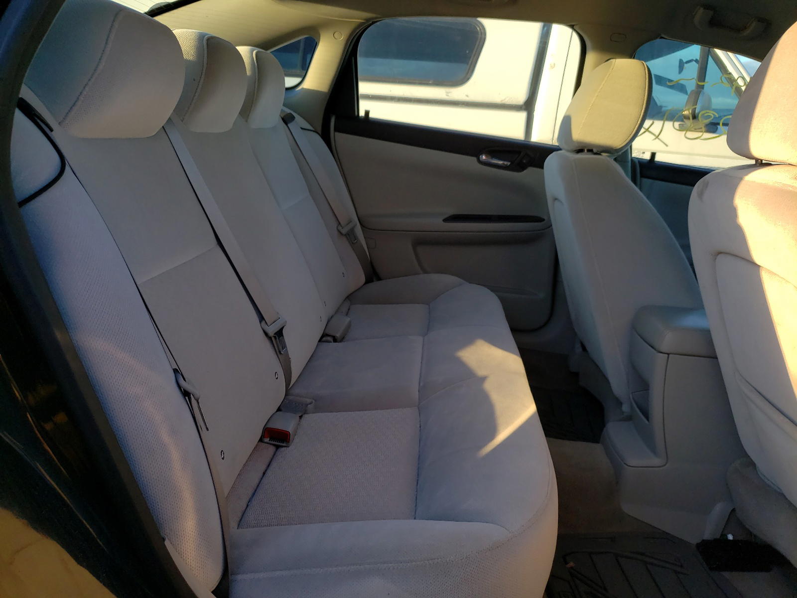 Photo 6 from auction – 2010 CHEVROLET IMPALA LS with VIN 2G1WA5EK2A1165089