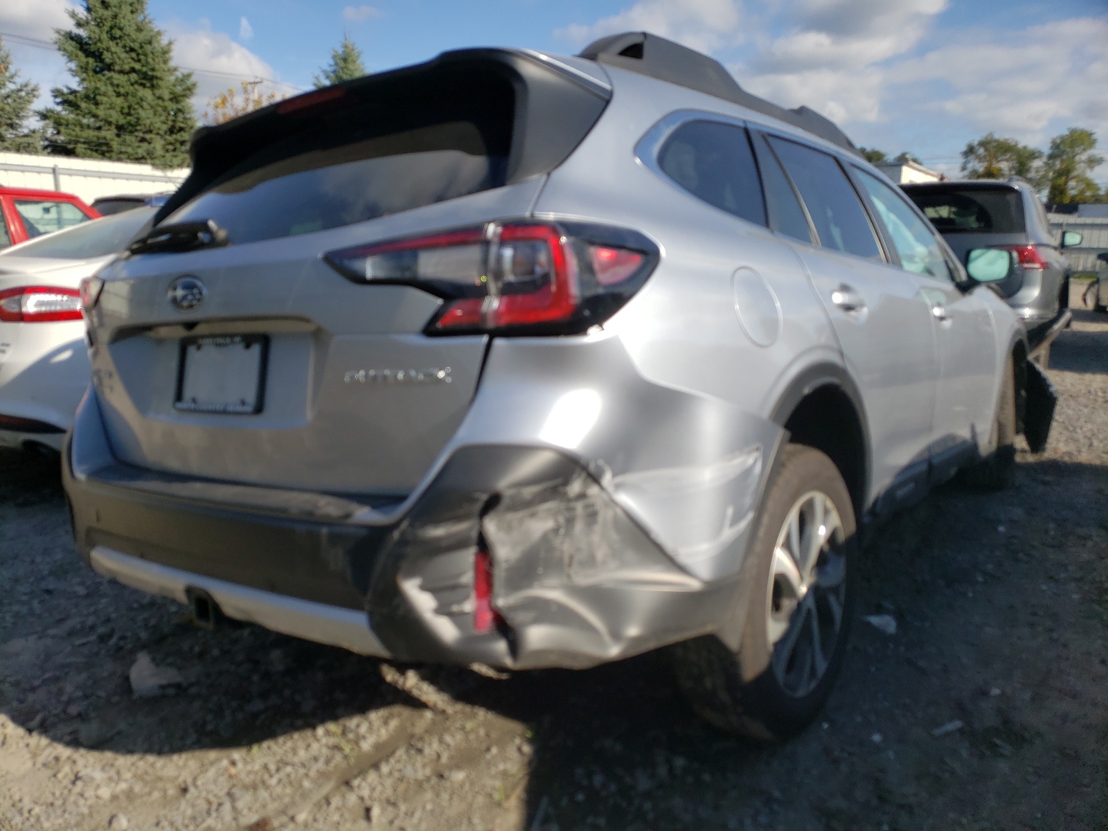 Photo 4 from auction – 2021 SUBARU OUTBACK LI with VIN 4S4BTANC3M3191437