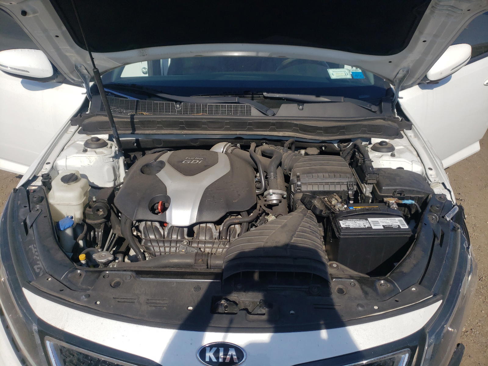 Photo 7 from auction – 2015 KIA OPTIMA SX with VIN 5XXGR4A69FG469853