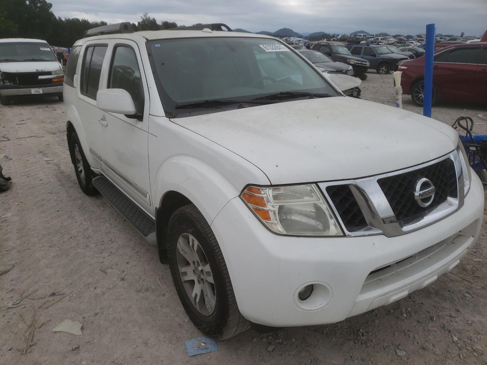 NISSAN PATHFINDER 2011 with VIN 5N1AR1NN3BC630497 - Photo from auction