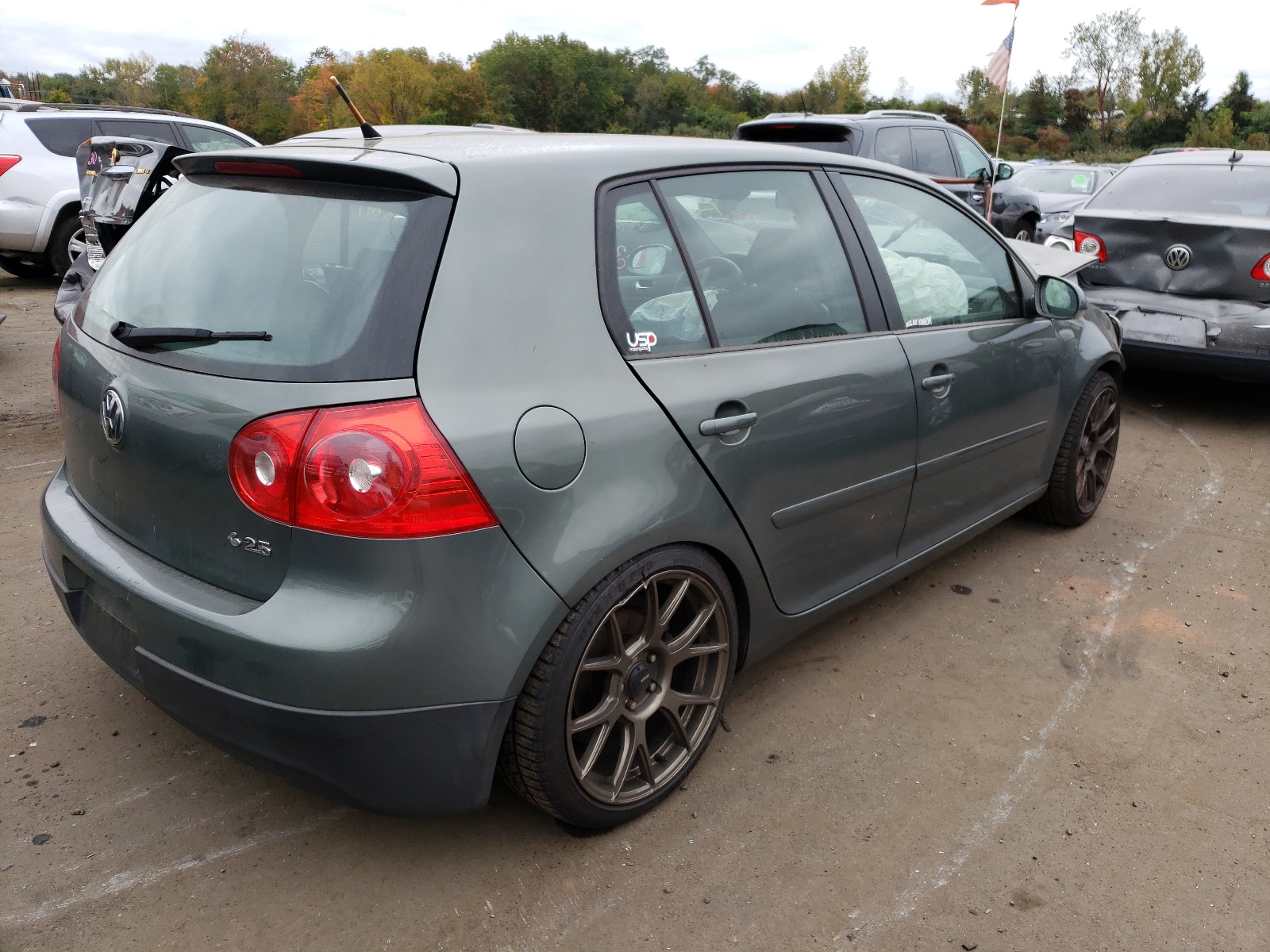 Photo 4 from auction – 2006 VOLKSWAGEN RABBIT with VIN WVWCS71K66W198704