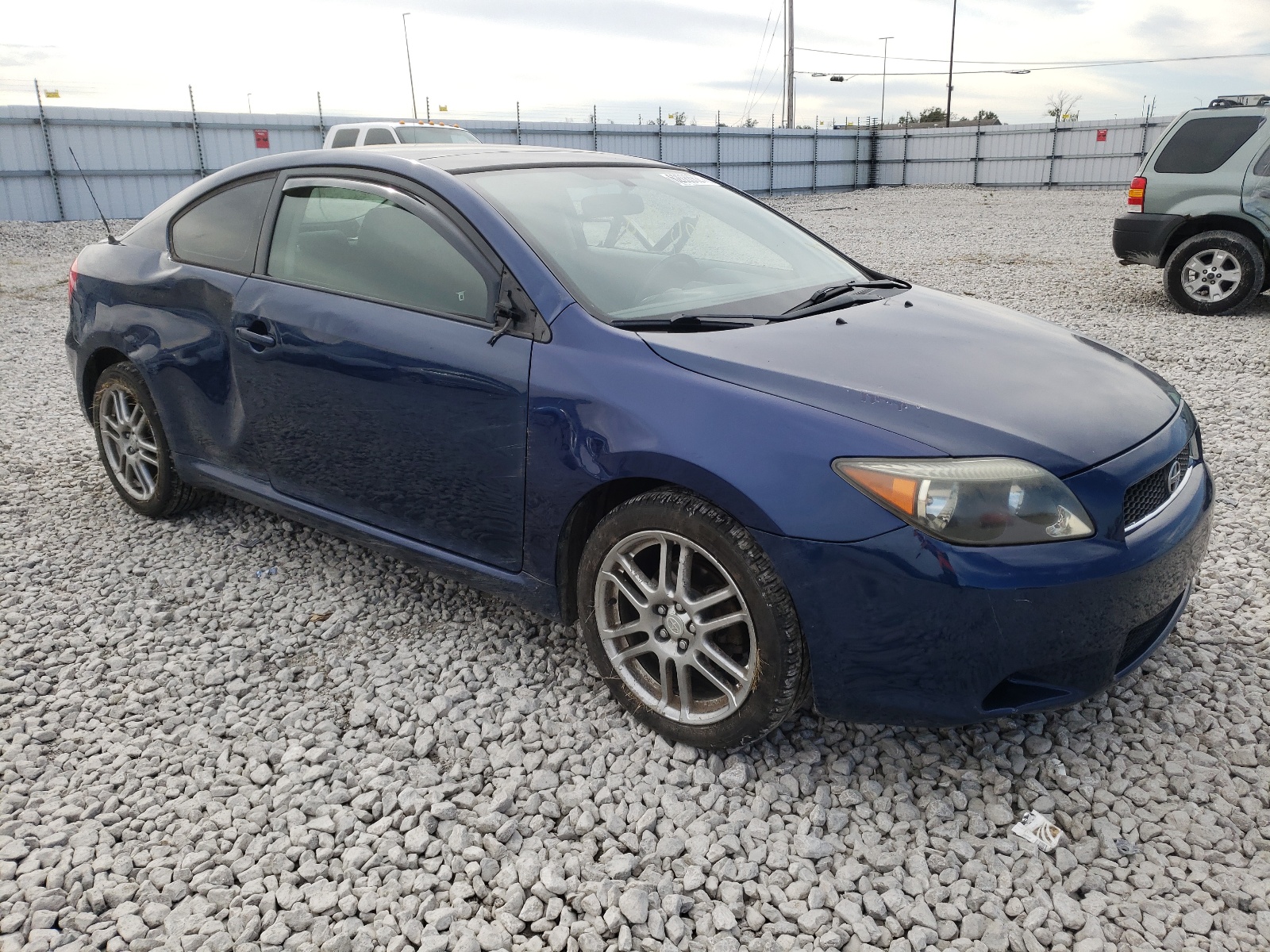 TOYOTA SCION TC 2005 with VIN JTKDE167850021952 - Photo from auction
