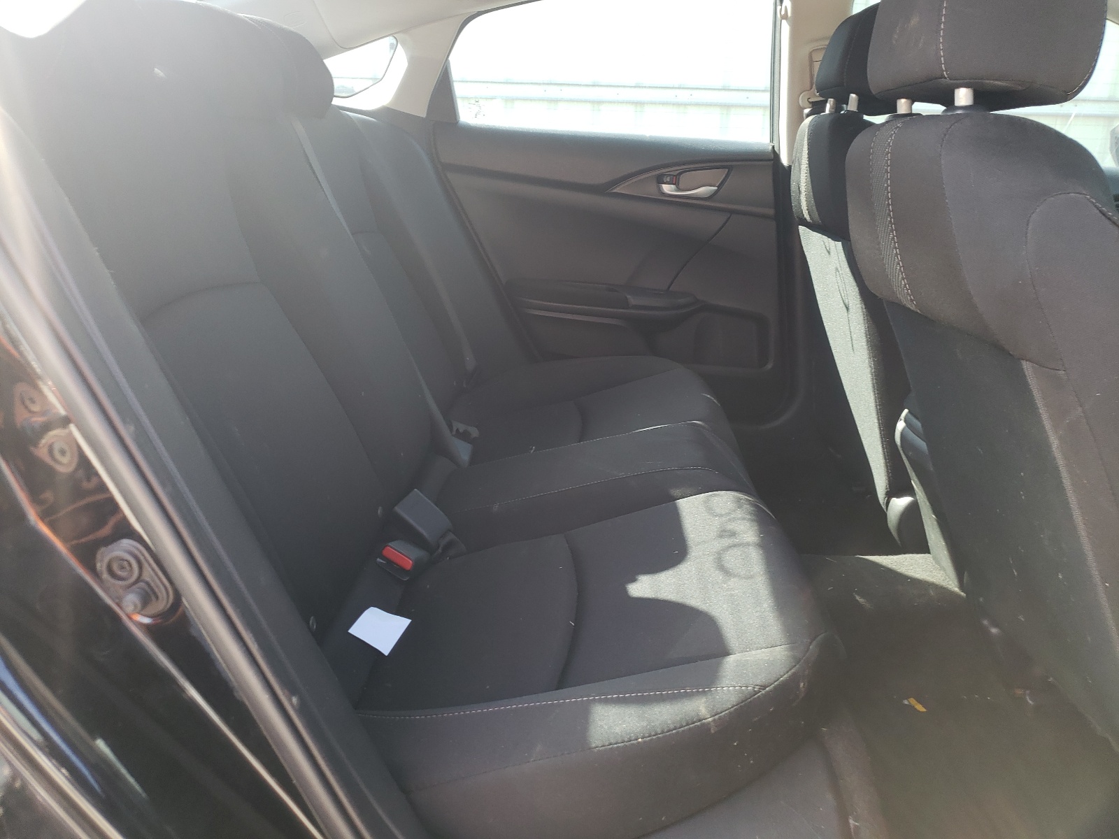 Photo 6 from auction – 2017 HONDA CIVIC LX with VIN 19XFC2F5XHE009498