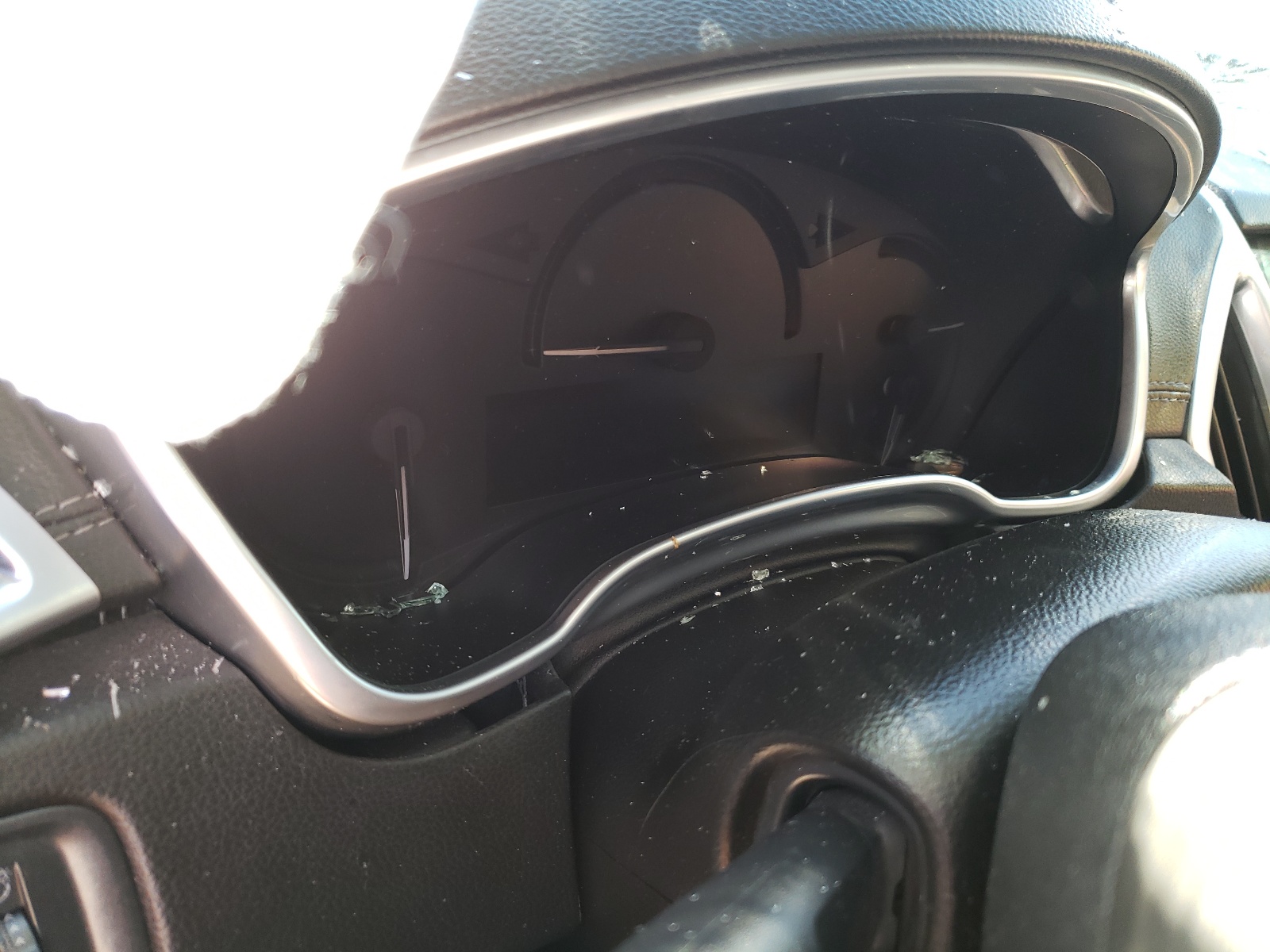 Photo 8 from auction – 2016 CADILLAC SRX LUXURY with VIN 3GYFNBE32GS560352