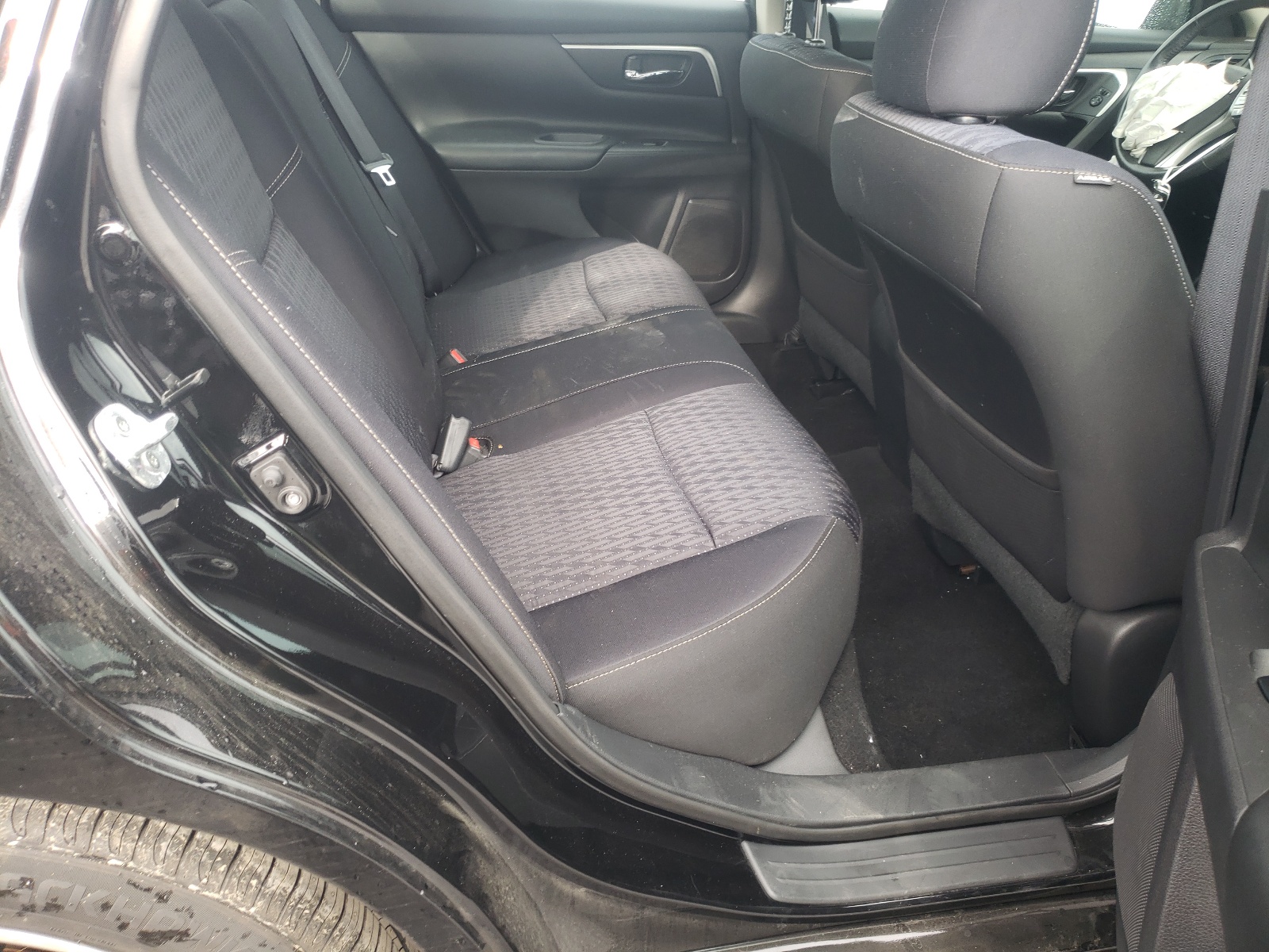 Photo 6 from auction – 2016 NISSAN ALTIMA 2.5 with VIN 1N4AL3AP9GC140474