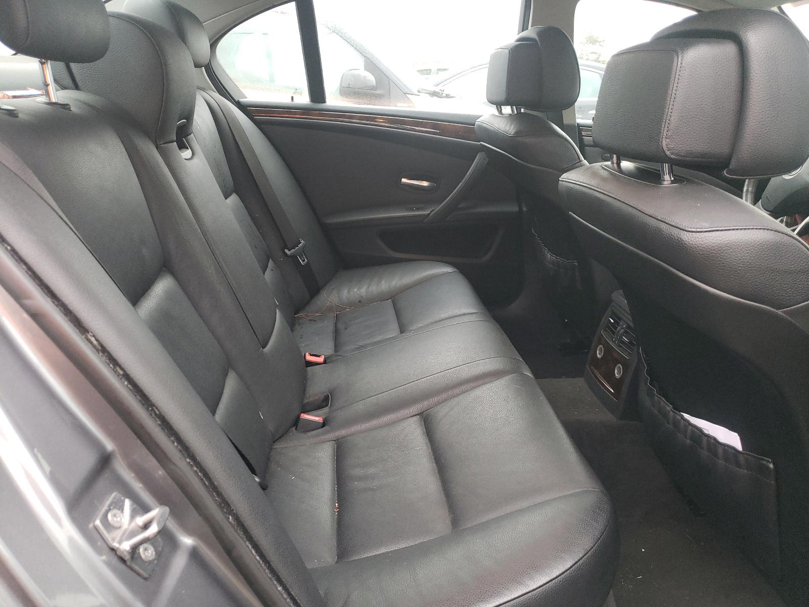Photo 6 from auction – 2010 BMW 528 XI with VIN WBANV1C56AC443352