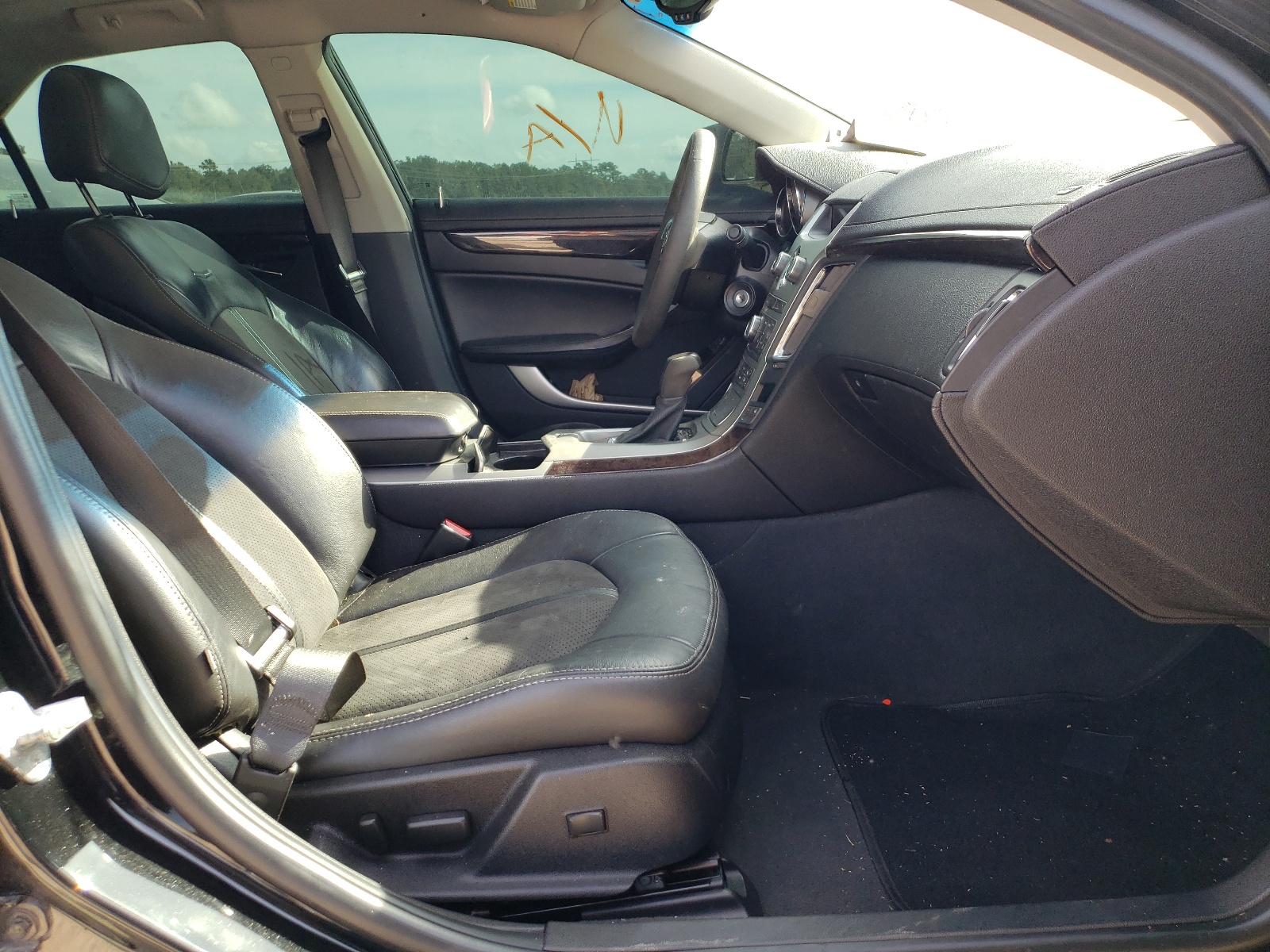 Photo 5 from auction – 2012 CADILLAC CTS LUXURY with VIN 1G6DF5E54C0147687