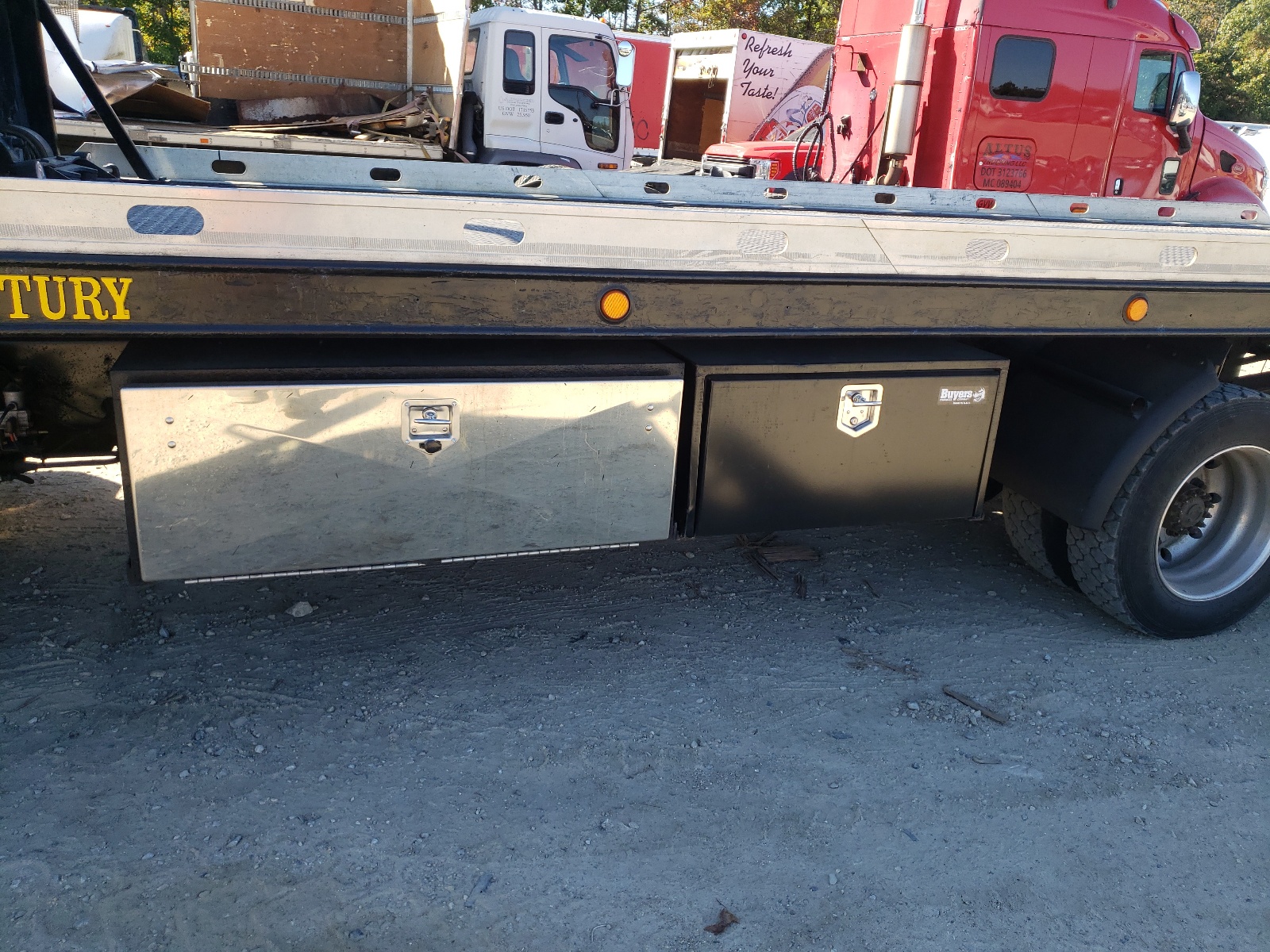 Photo 9 from auction – 2010 HINO 258/268 with VIN 5PVNJ8JN2A4S50247