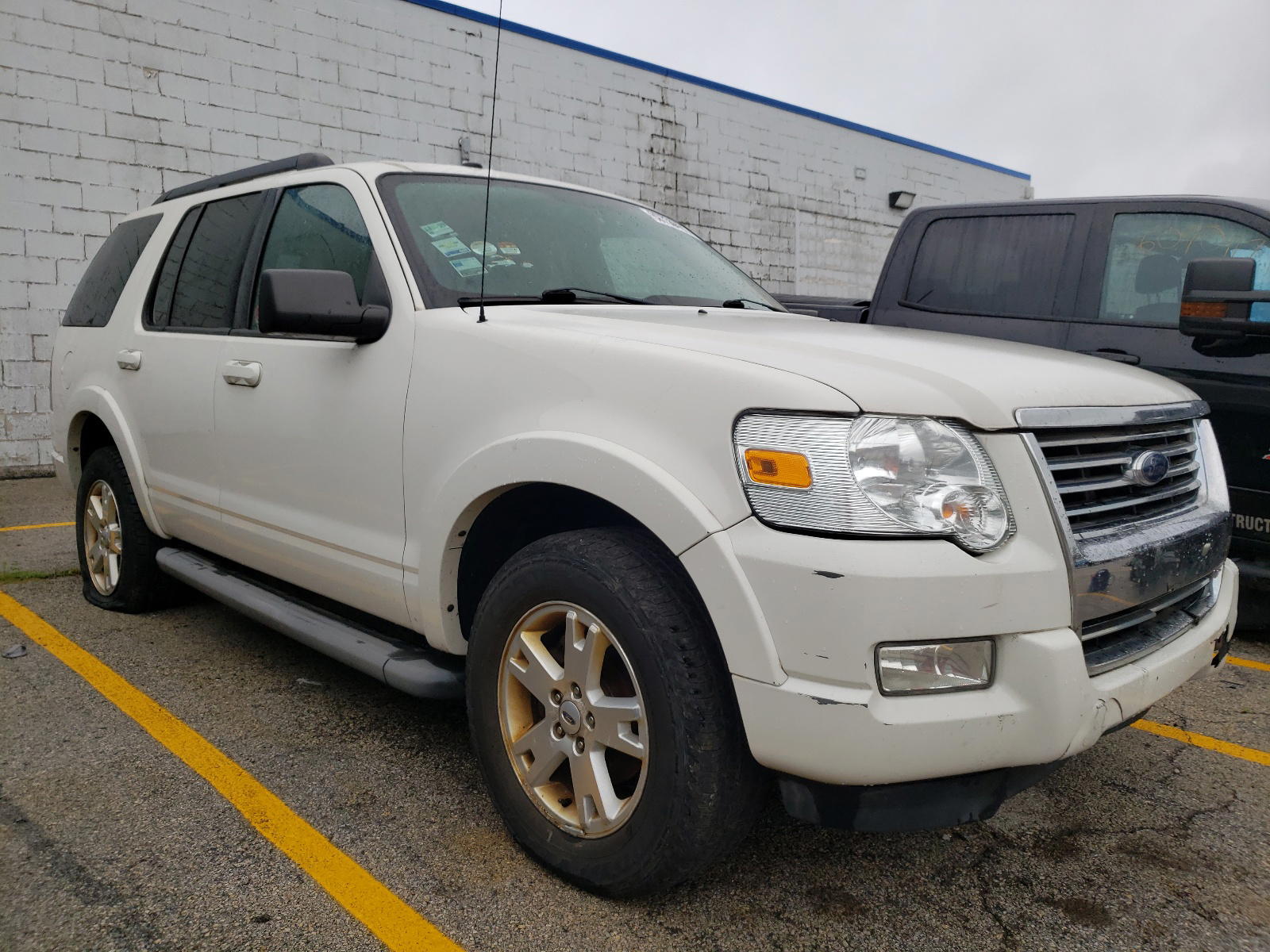 FORD EXPLORER X 2010 with VIN 1FMEU7DE5AUA92656 - Photo from auction