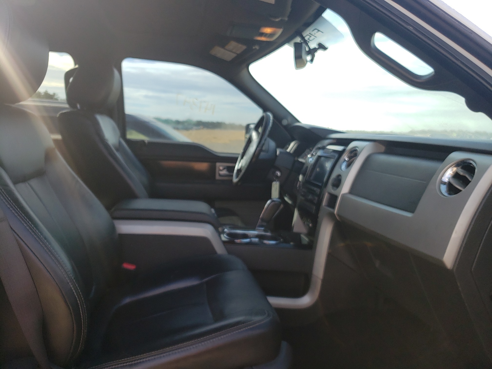 Photo 5 from auction – 2012 FORD F150 SUPER with VIN 1FTFW1ET5CFA25611