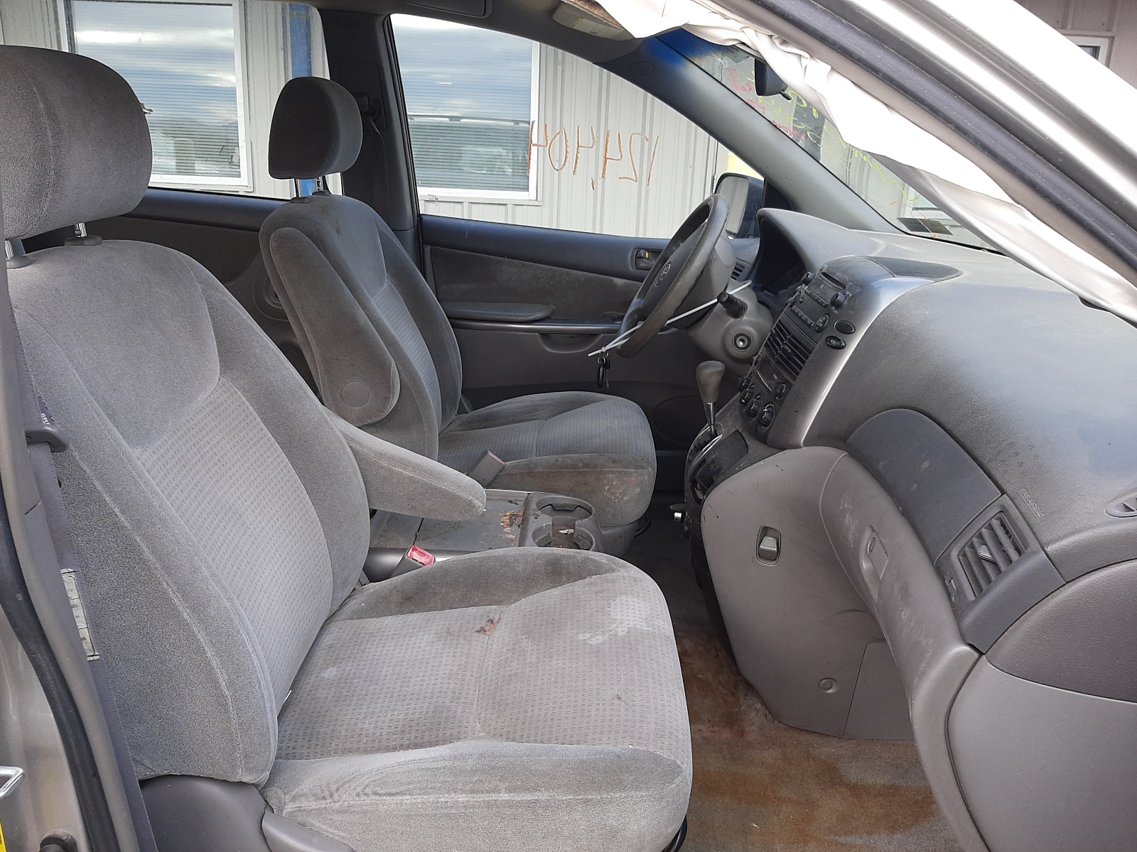 Photo 5 from auction – 2006 TOYOTA SIENNA CE with VIN 5TDZA23C76S504038