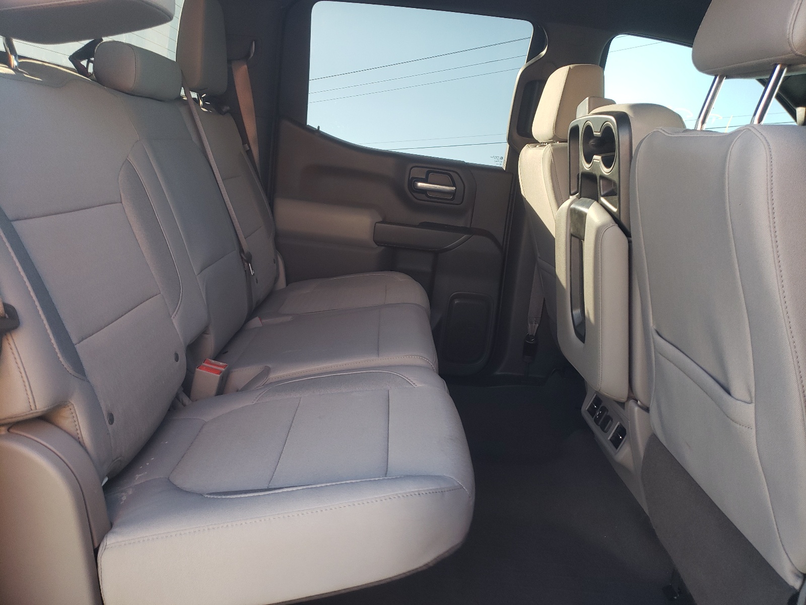 Photo 6 from auction – 2021 CHEVROLET SILVERADO with VIN 1GCUYDED3MZ330102