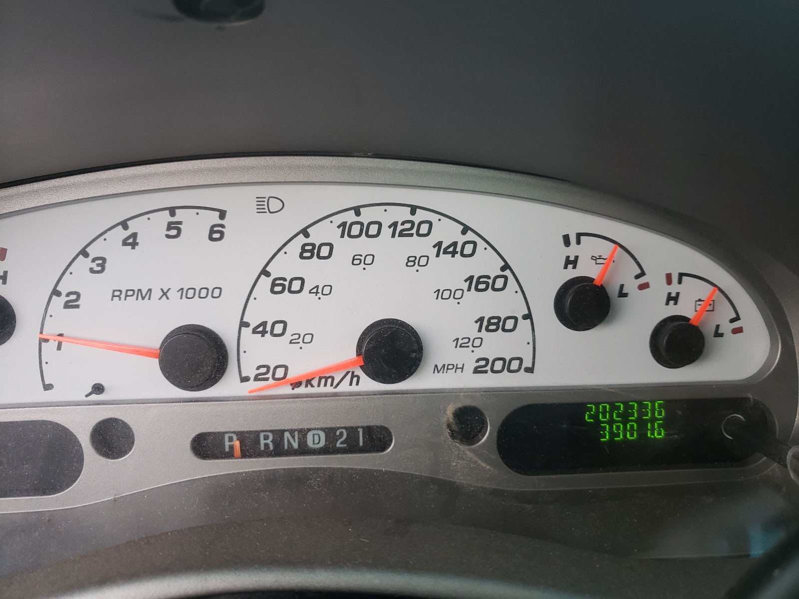 Photo 8 from auction – 2005 FORD EXPLORER S with VIN 1FMZU77K95UA58616