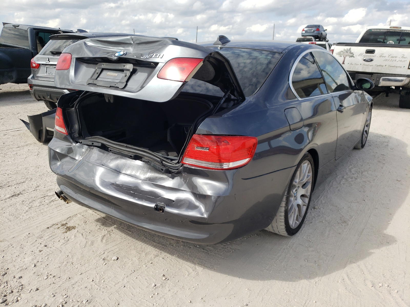 Photo 4 from auction – 2007 BMW 328 I with VIN WBAWB33517PU87253