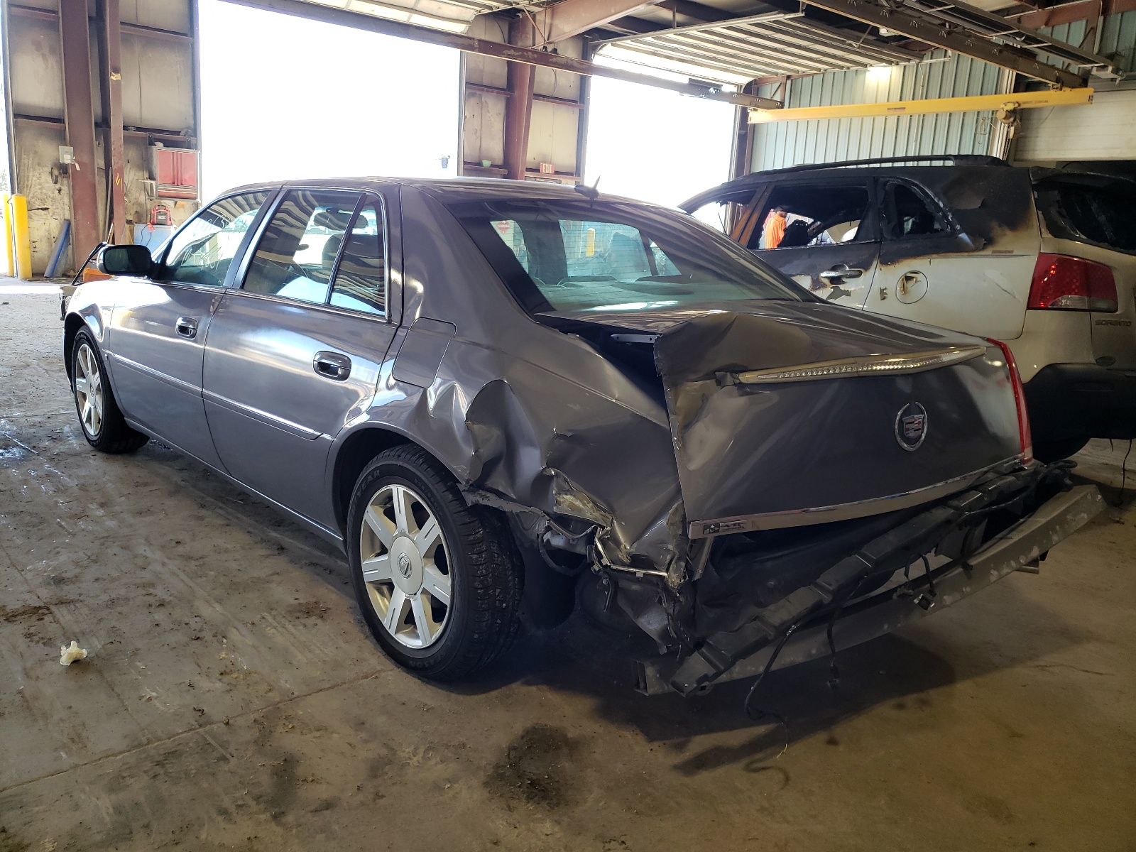 Photo 3 from auction – 2007 CADILLAC DTS with VIN 1G6KD57Y57U207351