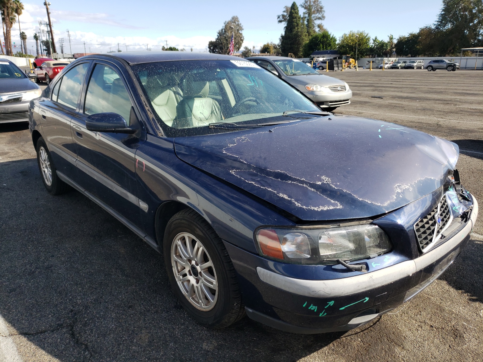 VOLVO S60 2004 with VIN YV1RS61T242366639 - Photo from auction