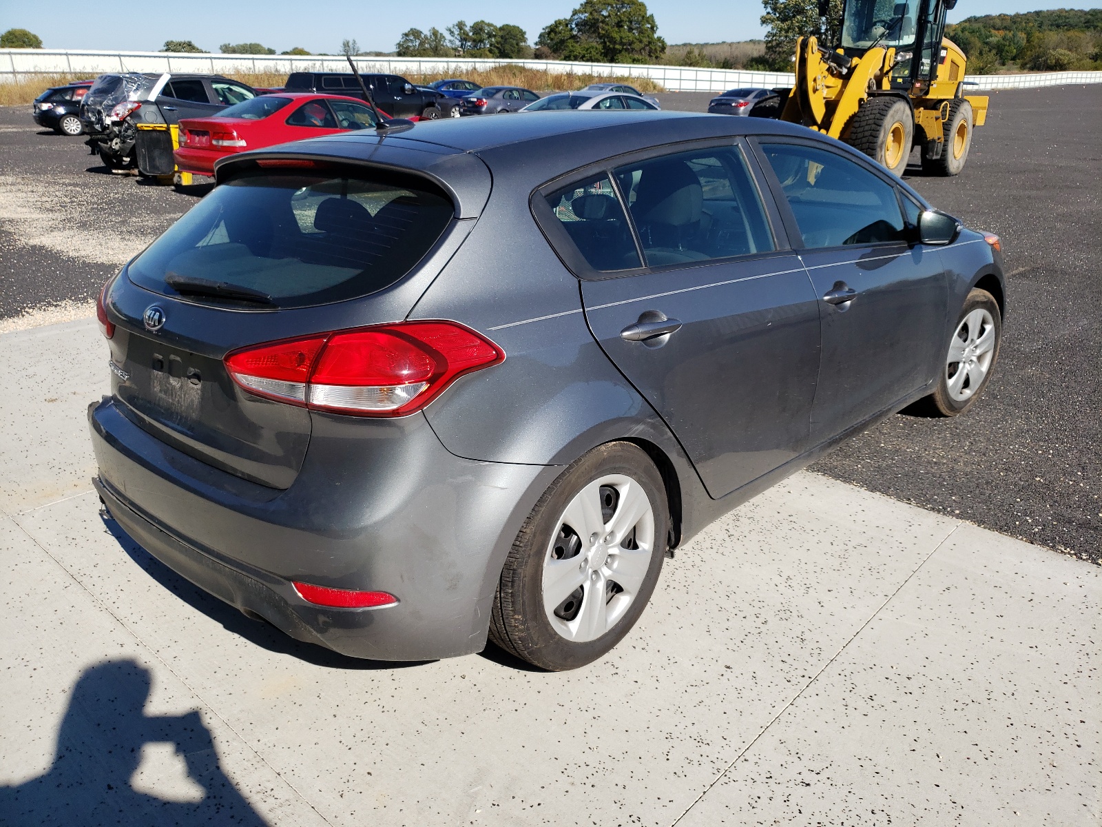 Photo 4 from auction – 2016 KIA FORTE LX with VIN KNAFK5A88G5586284