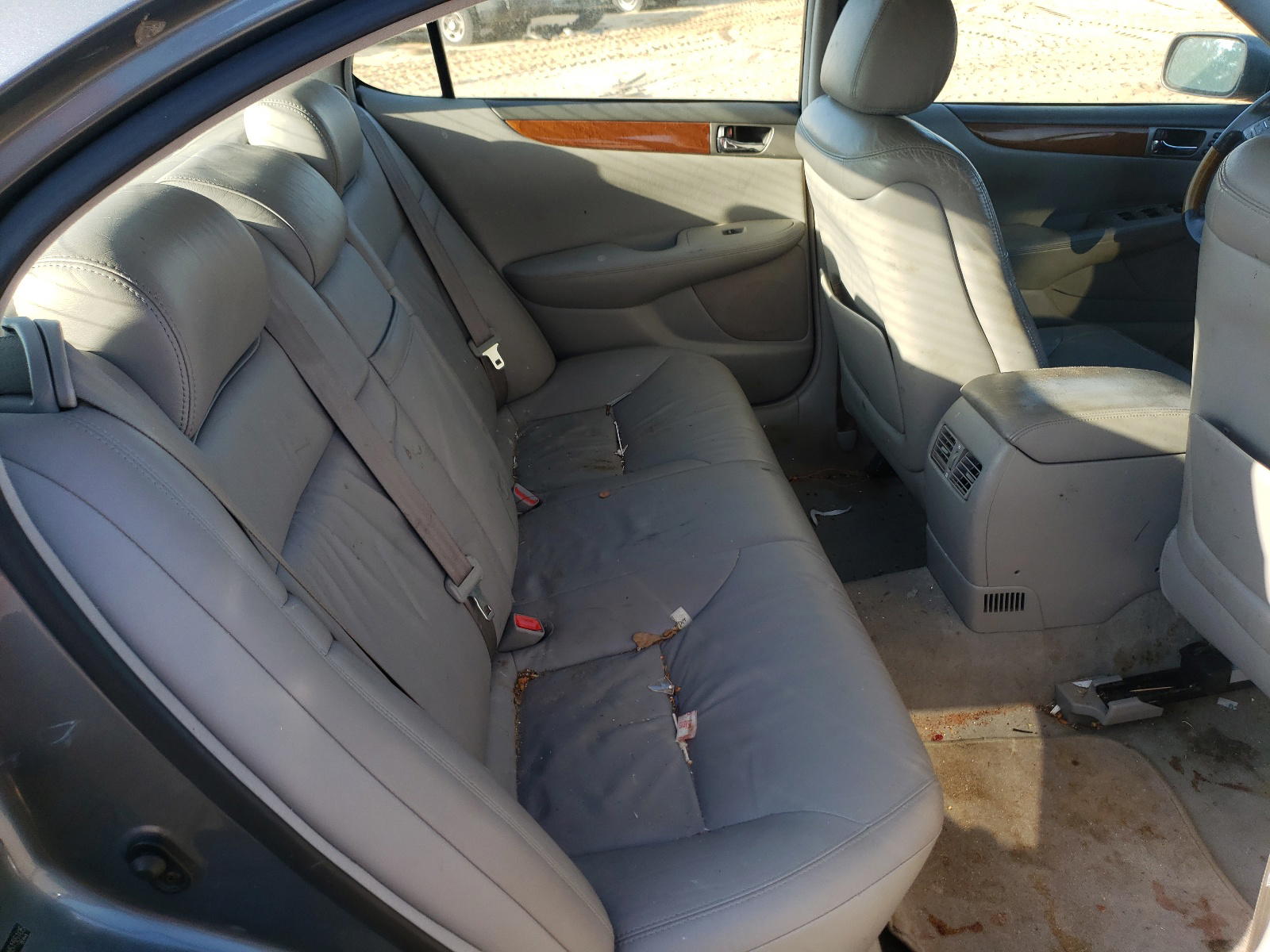 Photo 6 from auction – 2006 LEXUS ES 330 with VIN JTHBA30GX65155105