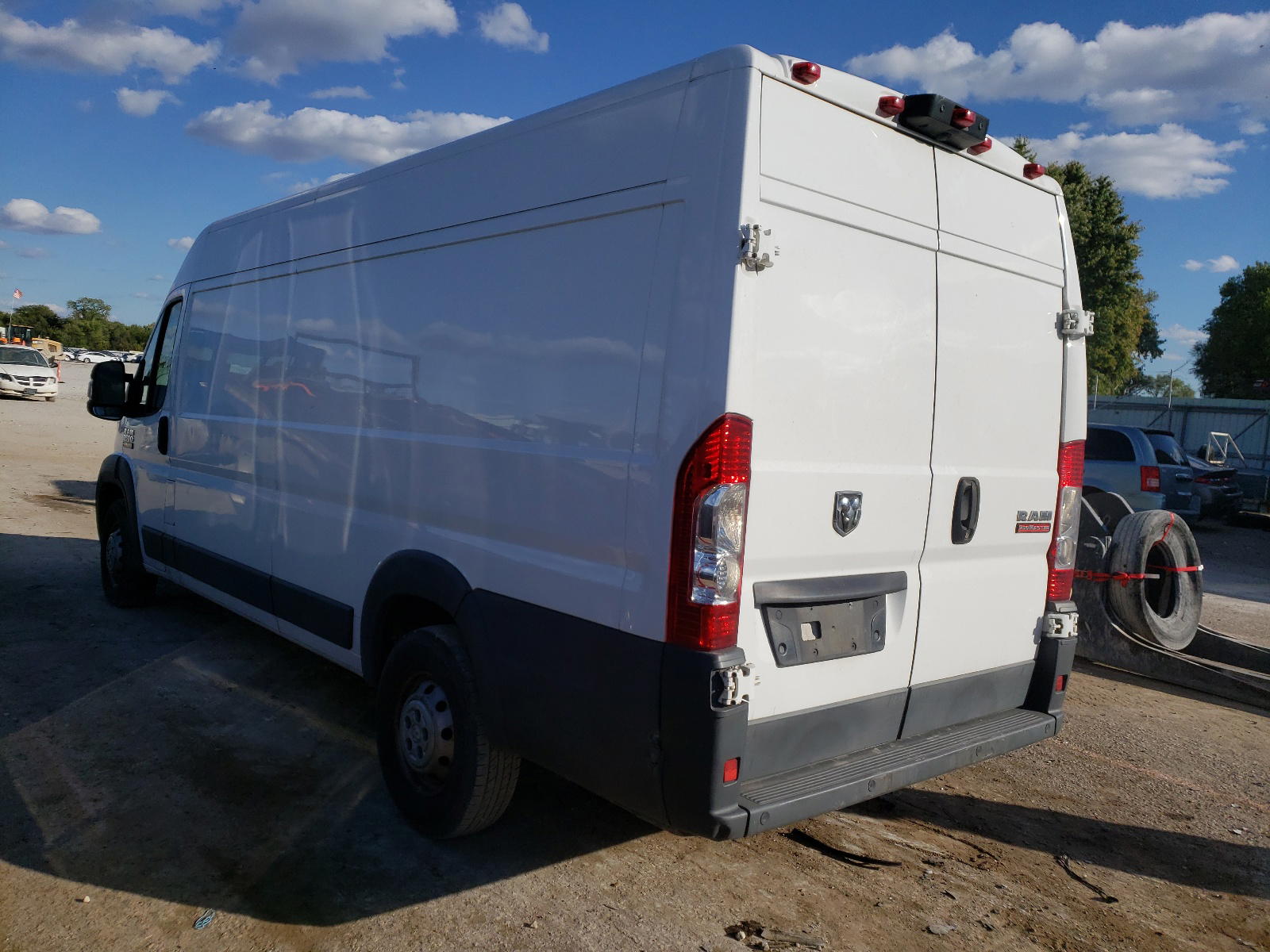 Photo 3 from auction – 2018 RAM PROMASTER with VIN 3C6URVJG5JE101437