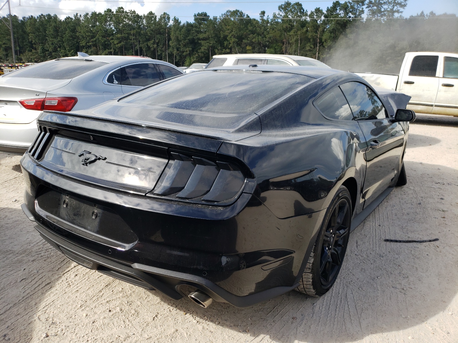 Photo 4 from auction – 2019 FORD MUSTANG with VIN 1FA6P8TH1K5200094