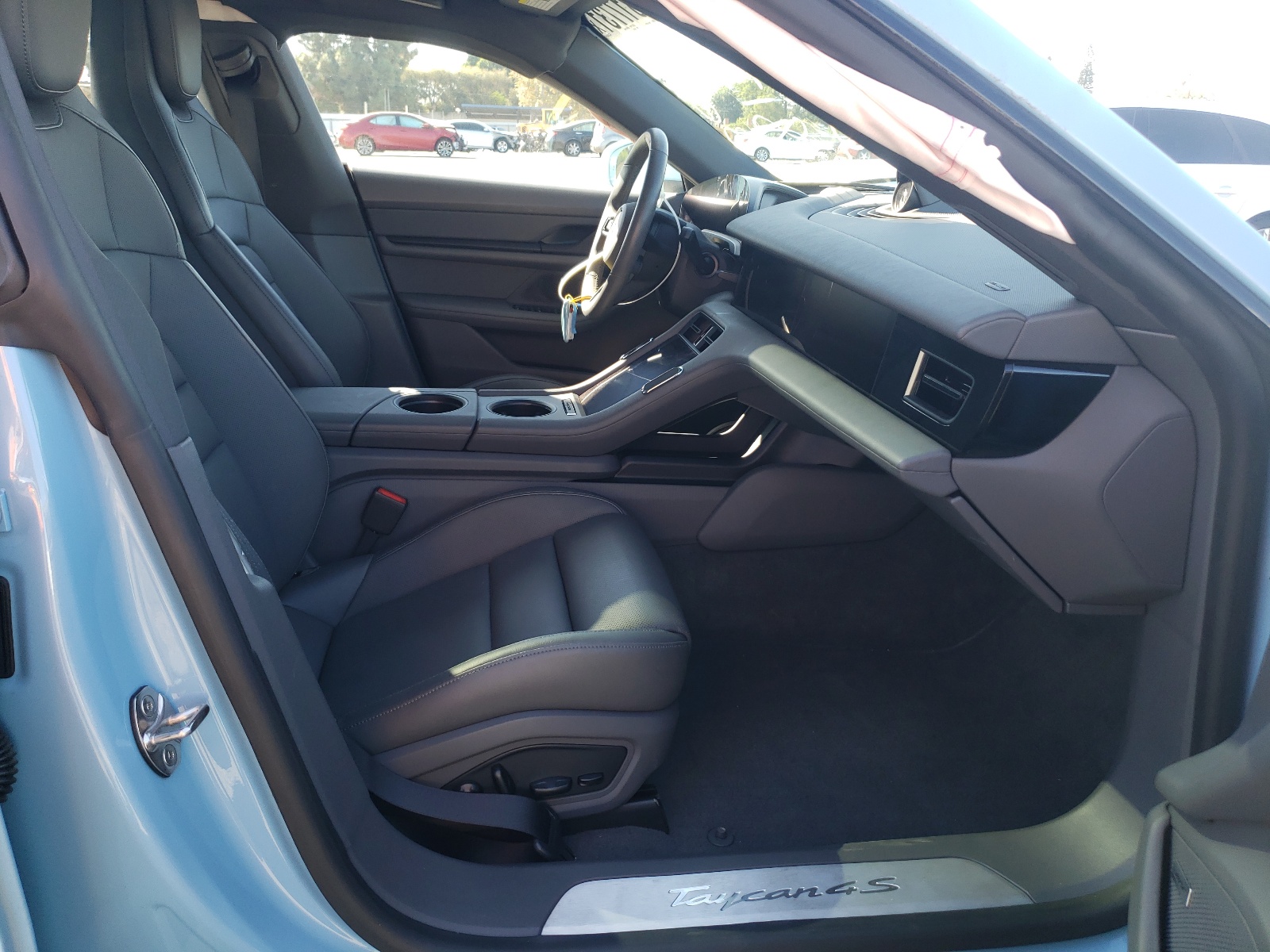 Photo 5 from auction – 2020 PORSCHE TAYCAN 4S with VIN WP0AB2Y17LSA51837
